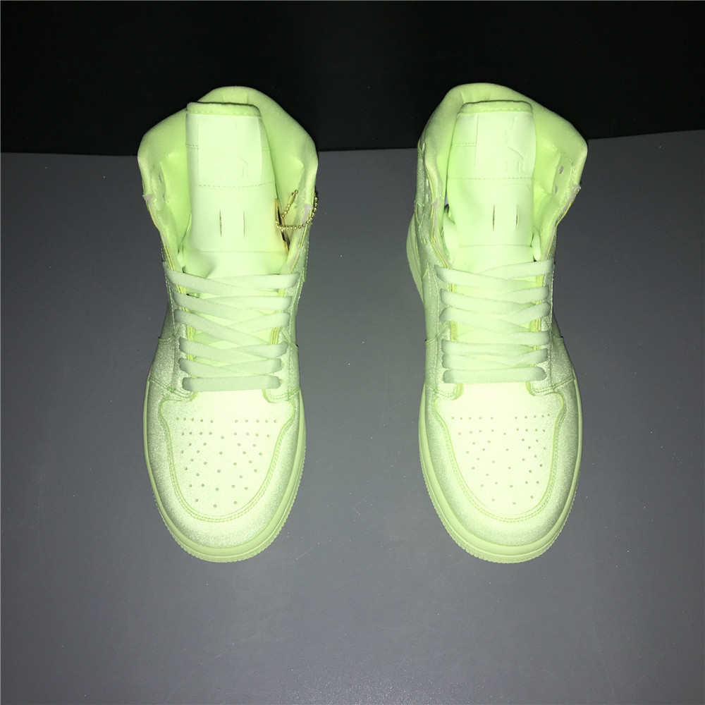 Air Jordan 1 Retro High Barely Volt AH7389-700
