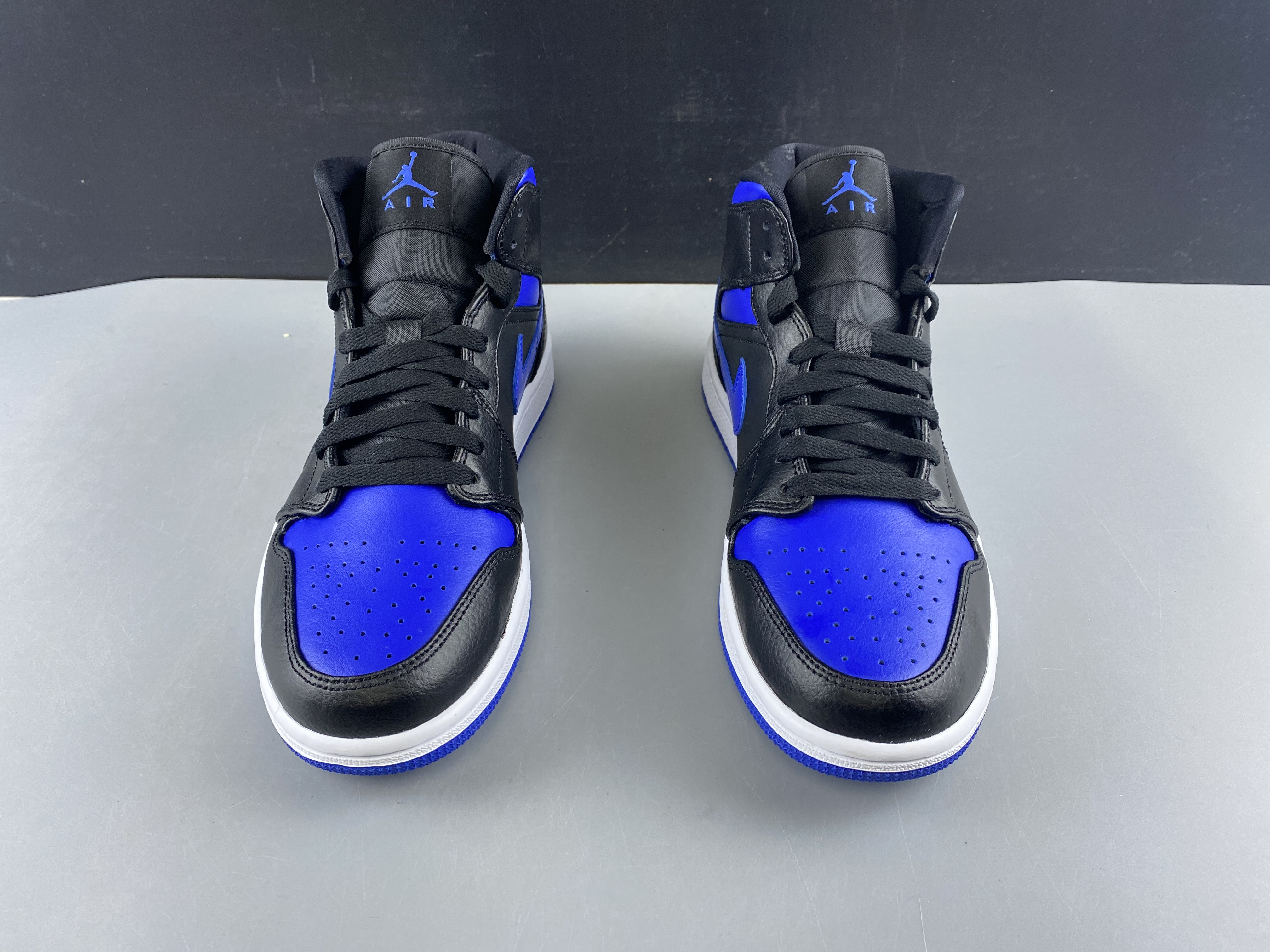 Air Jordan 1 Mid Royal (2020) 554724-068