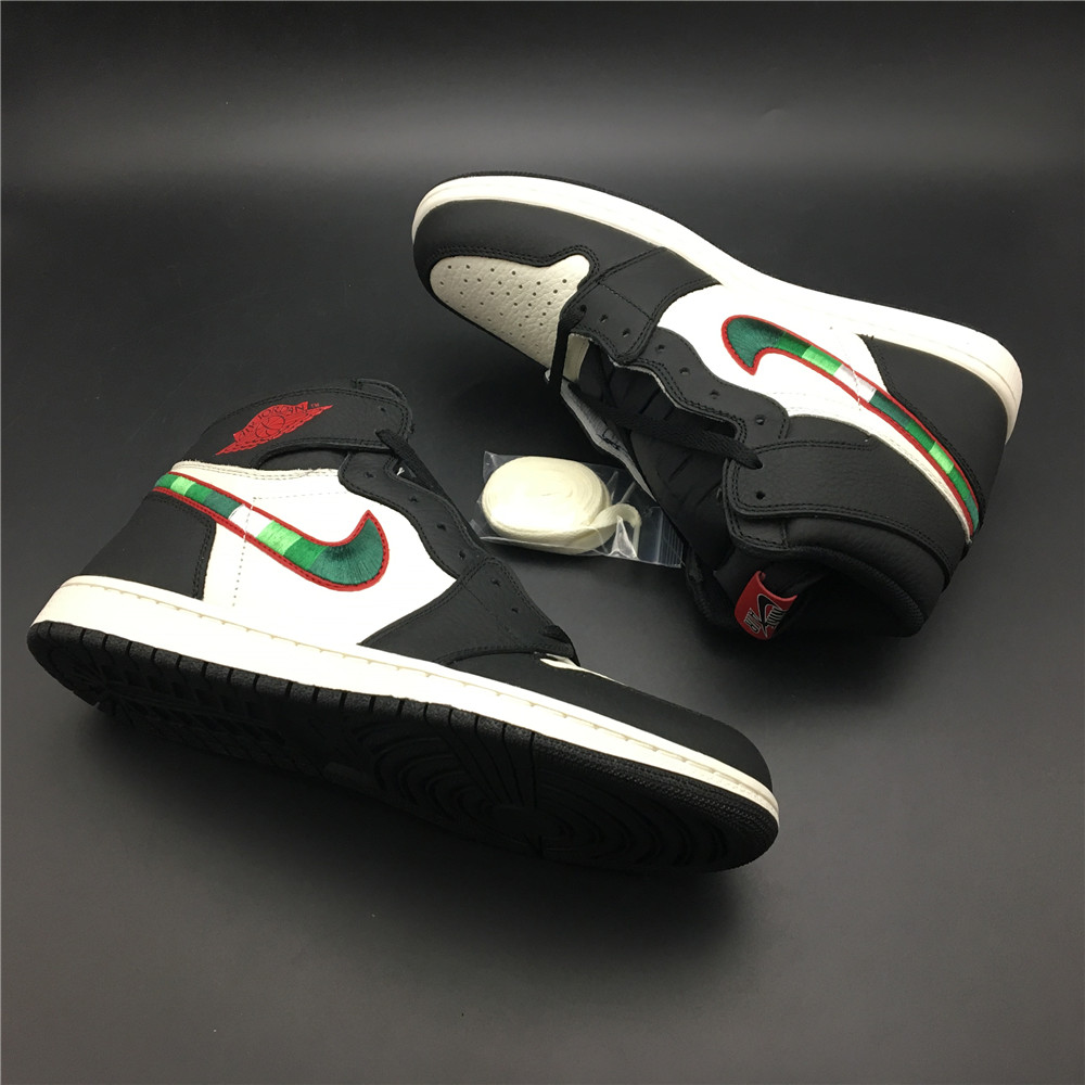 Air Jordan 1 Retro High Sports Illustrated (A Star Is Born) 555088-015