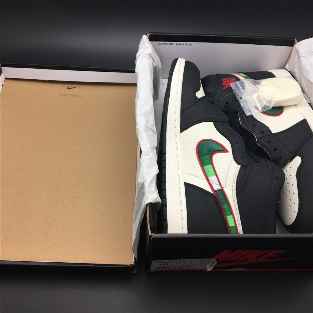 Air Jordan 1 Retro High Sports Illustrated (A Star Is Born) 555088-015