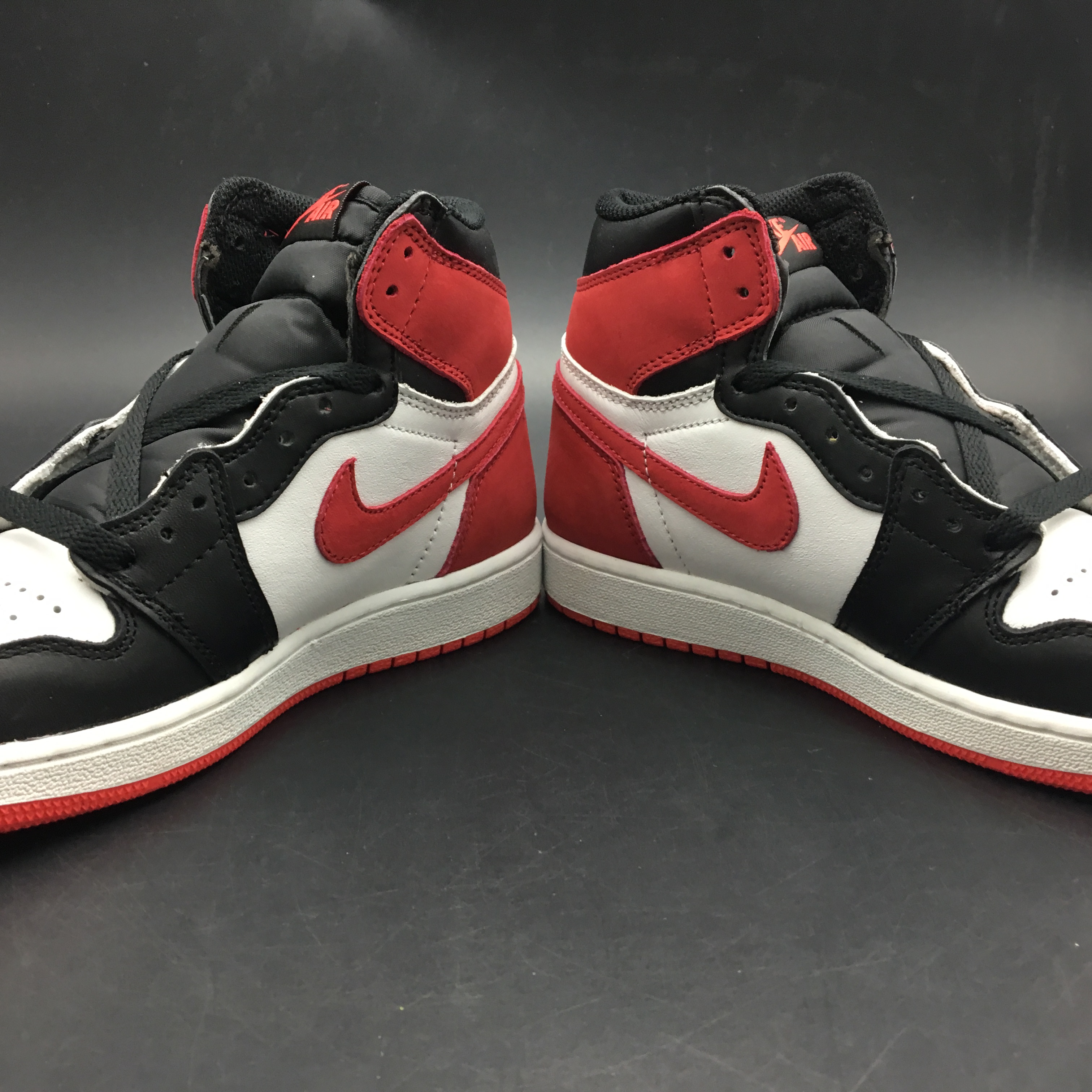 Air Jordan 1 Retro High Track Red 575441-112