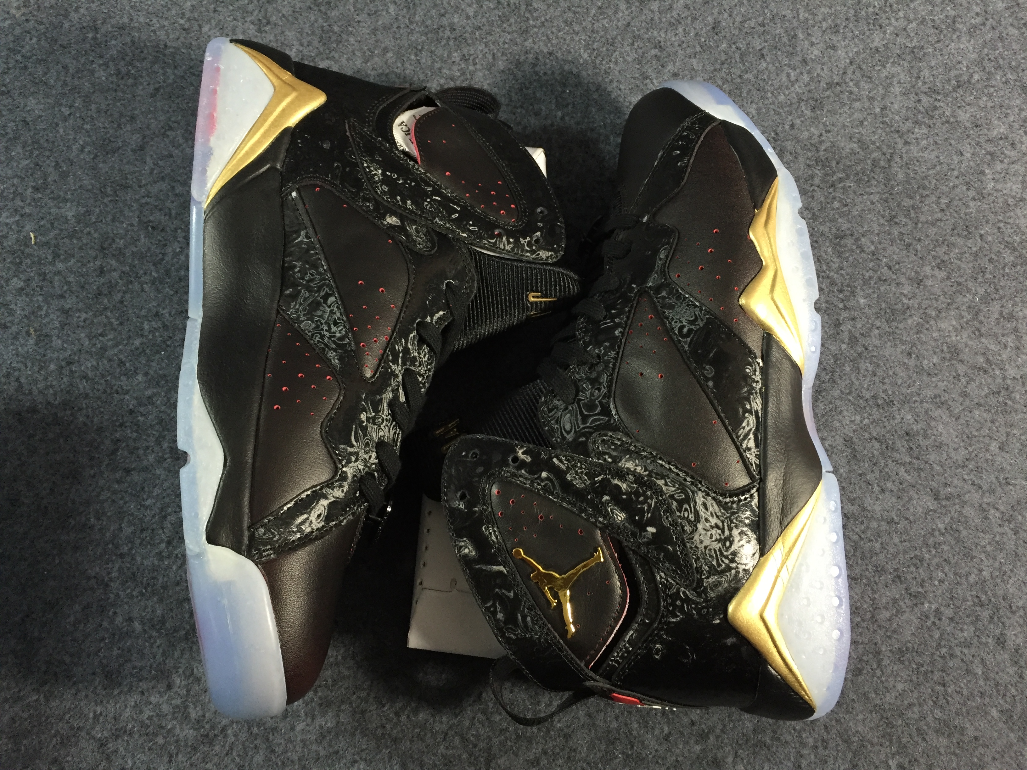 Air Jordan 7 Retro Doernbecher 898651-015