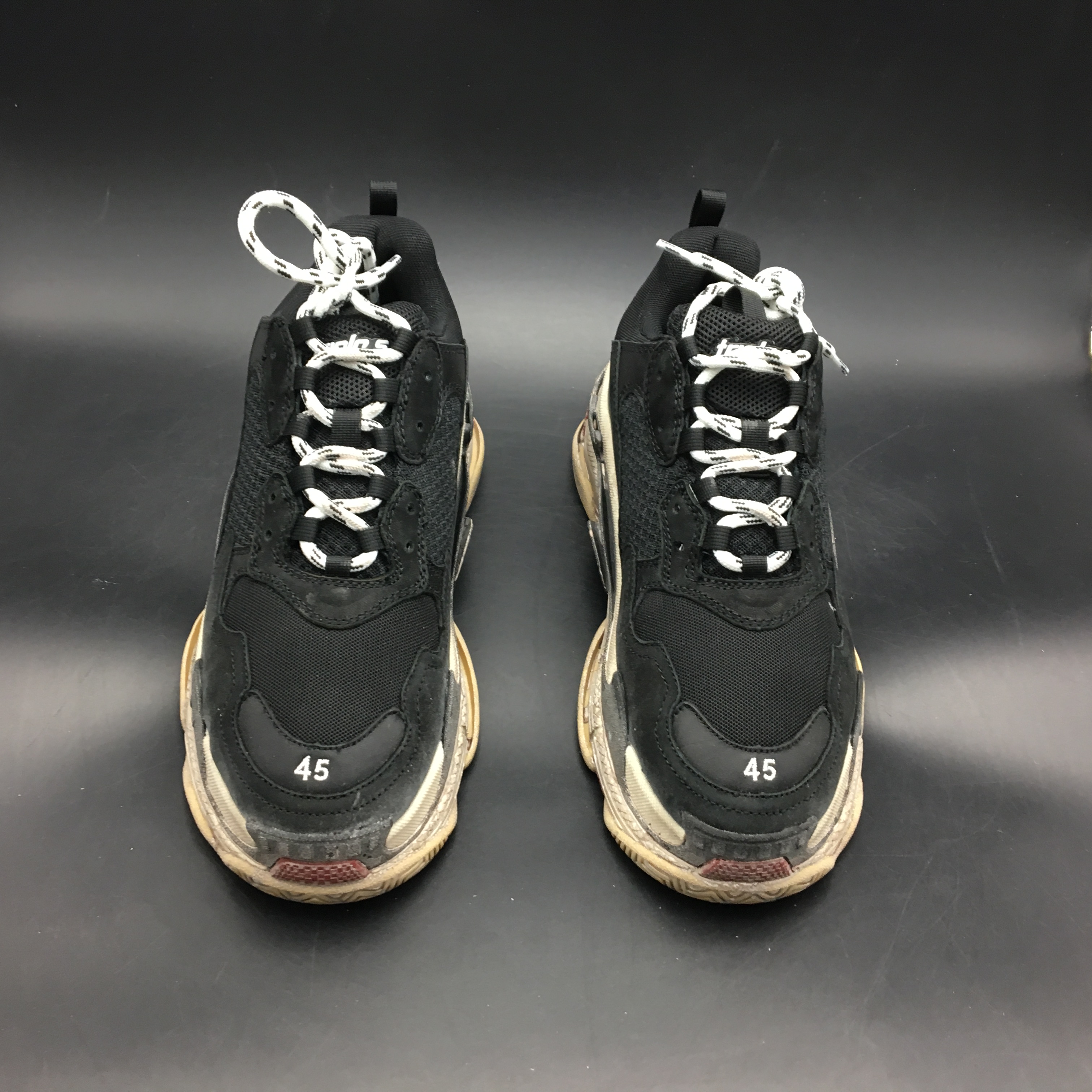Blncig Triple S Black White Red ( Worn Look) 483513 W06E1 1000