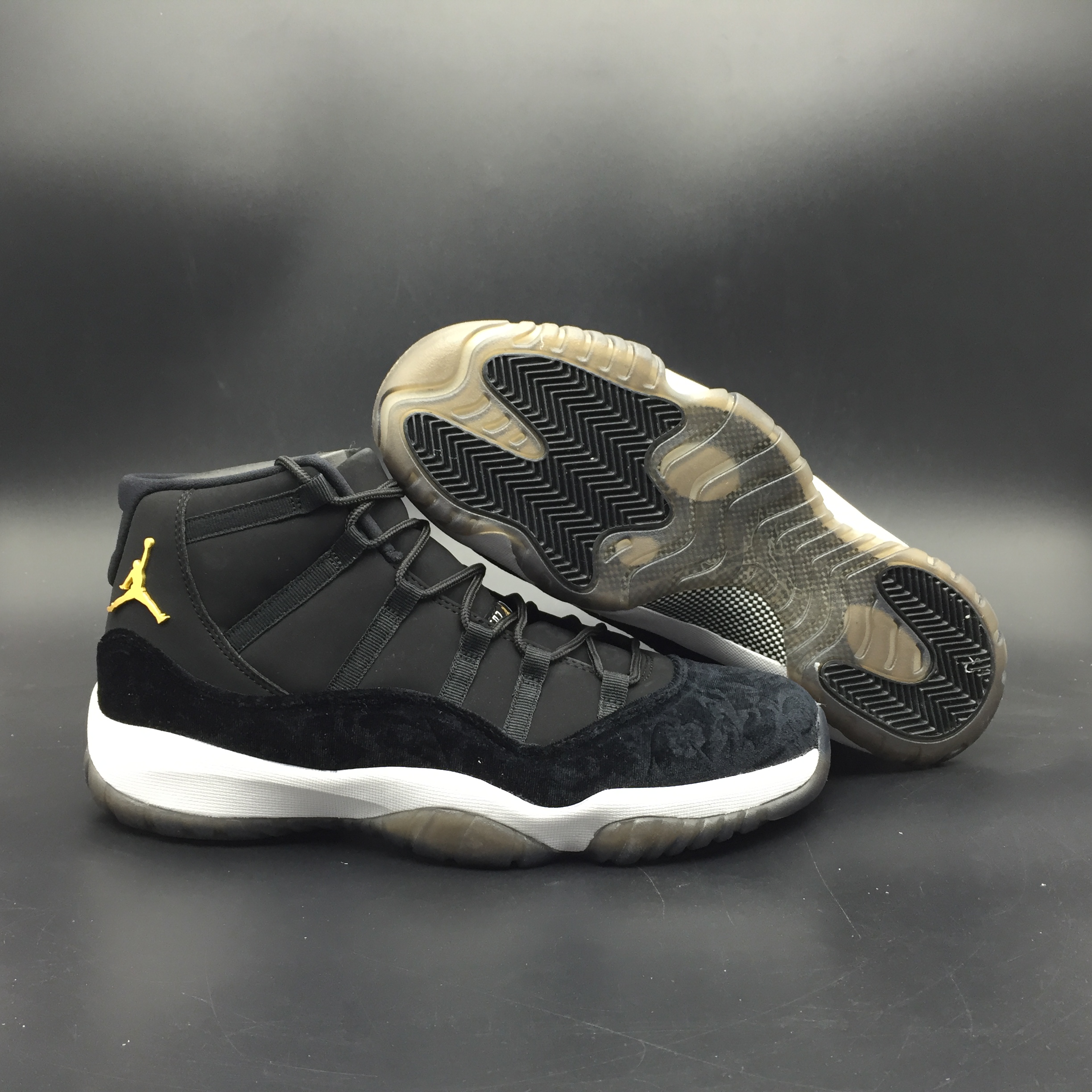 Air Jordan 11 black gold velvet