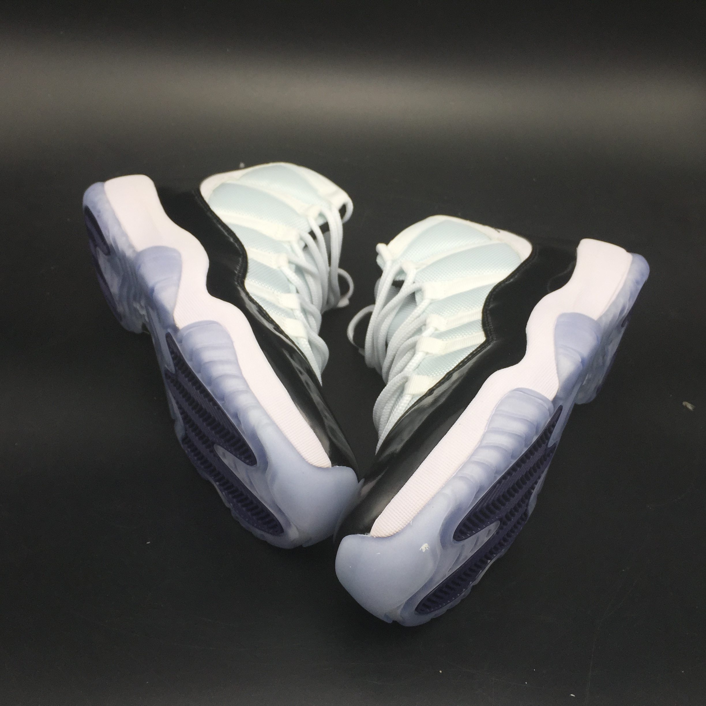 Air Jordan 11 White and Black