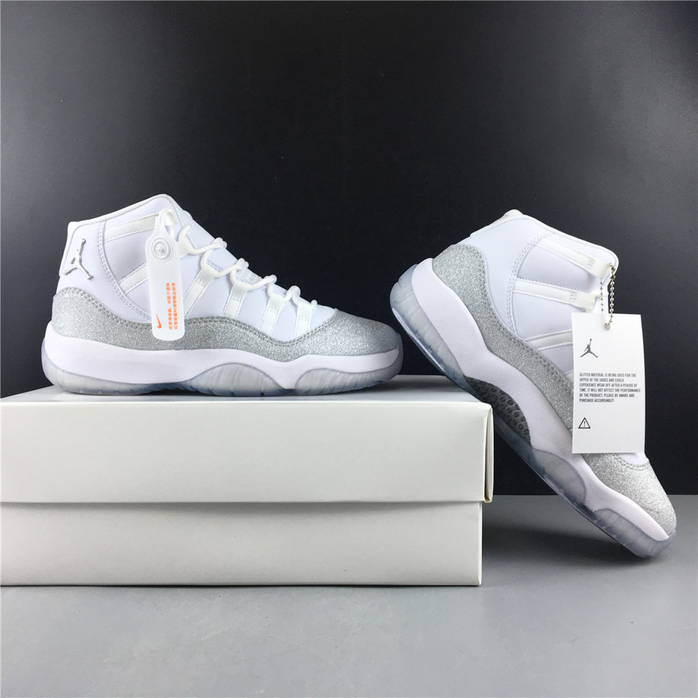 Air Jordan 11 WMNS Metallic Silver