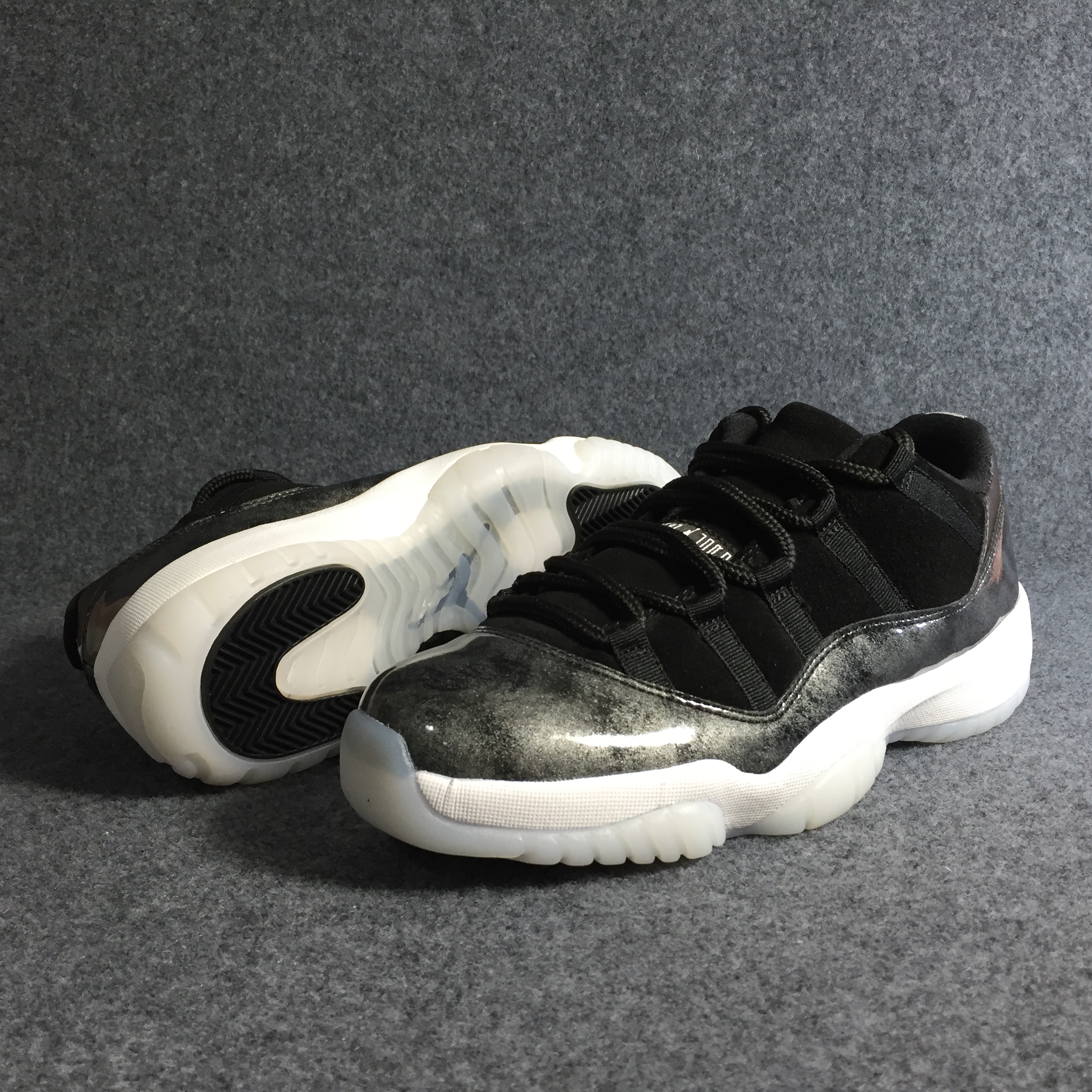 Air Jordan 11 Low “Barons”