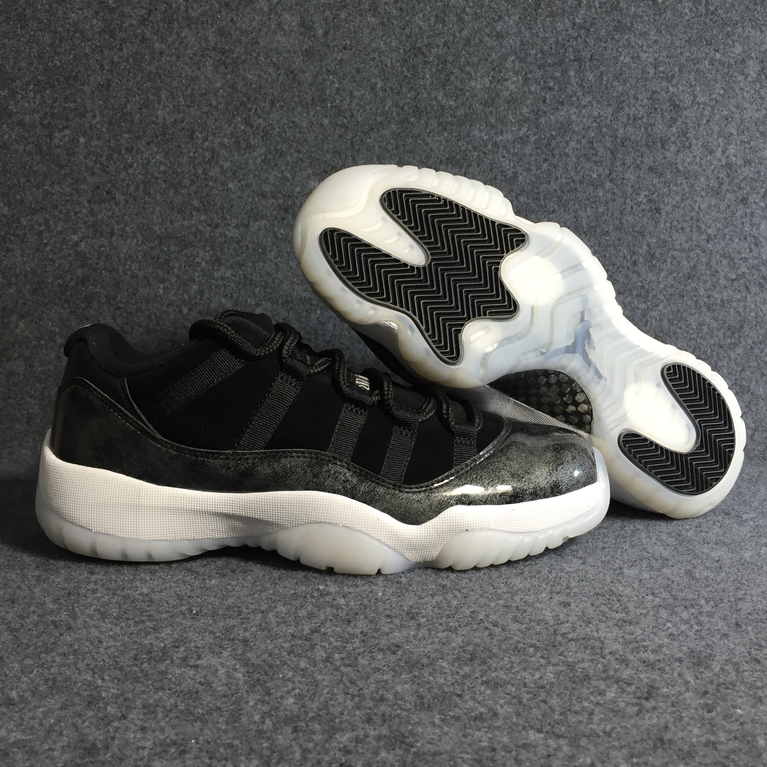 Air Jordan 11 Low “Barons”