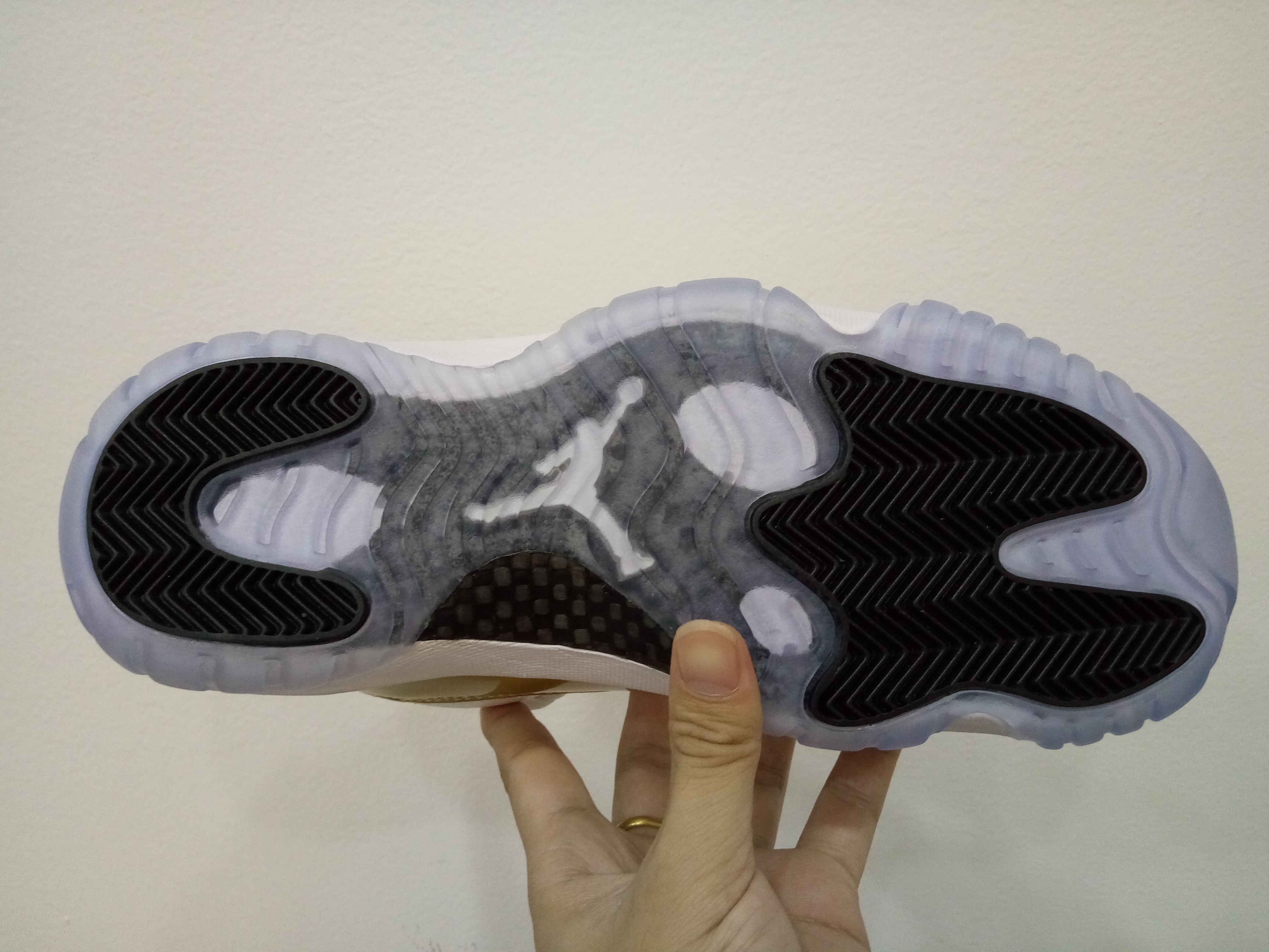 Air Jordan 11 Retro Low Closing Ceremony 528895-103