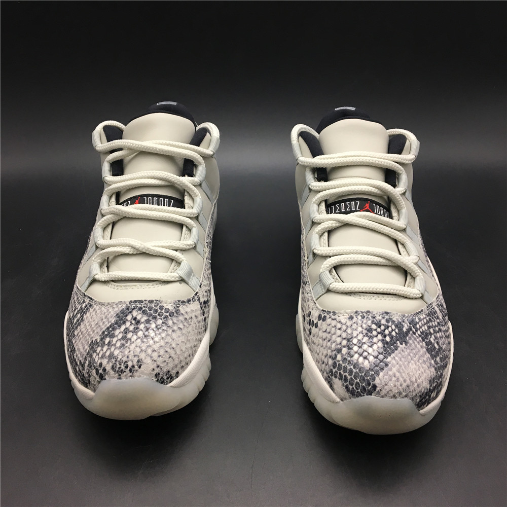 Air Jordan 11 Low white snake pattern CD6846-002