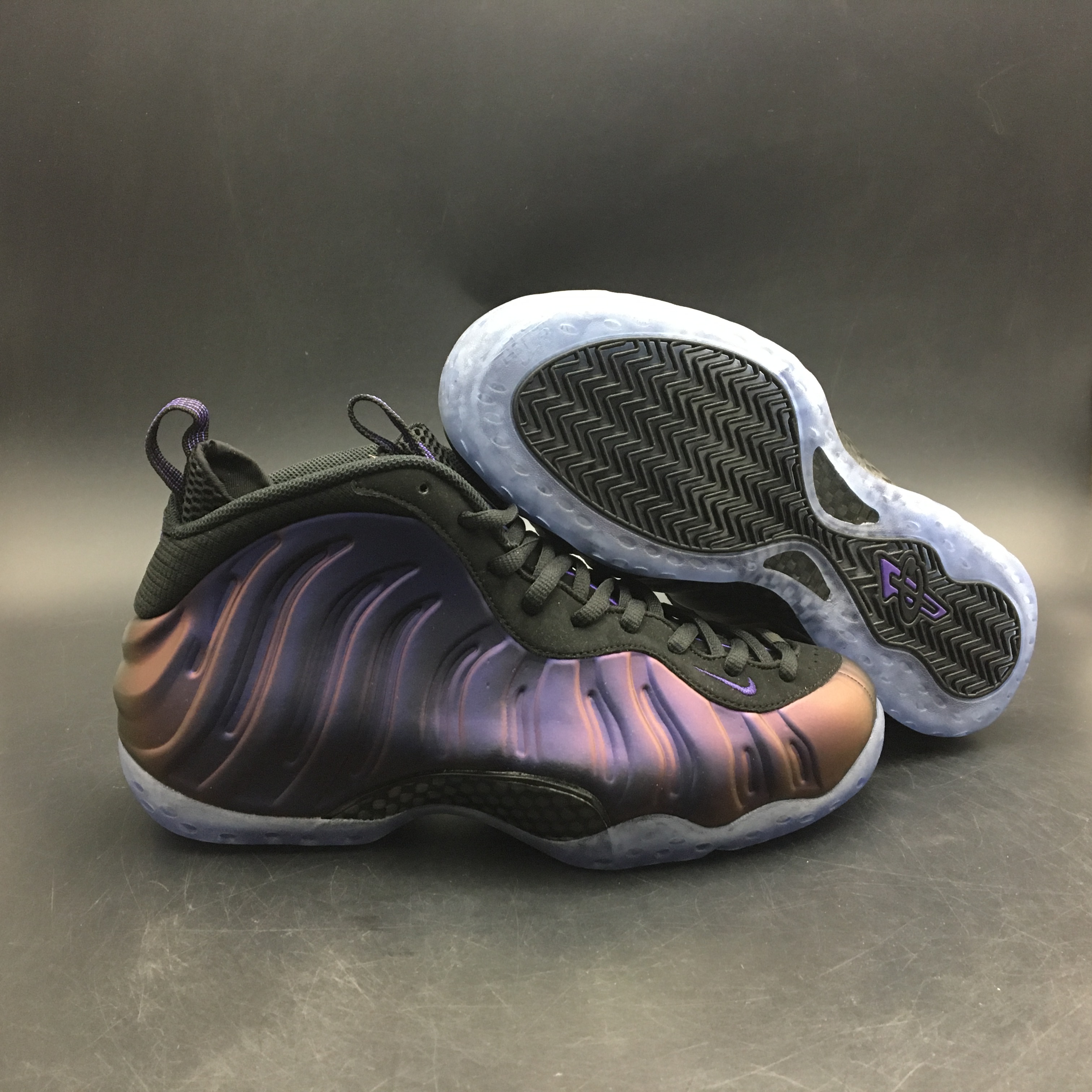 Nike Air Foamposite One Hologram 314996-900