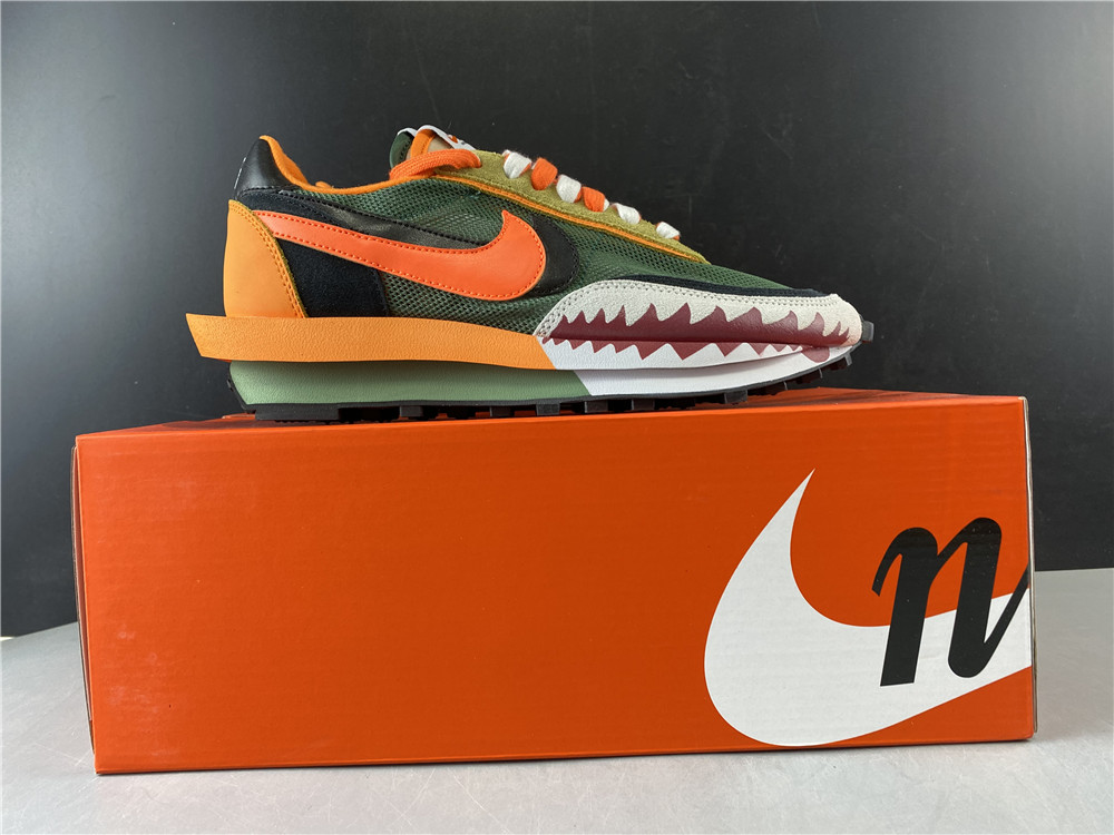 Nike Shark x Sacai x Nike LsVttnD Waffle Daybreak BV0073-007