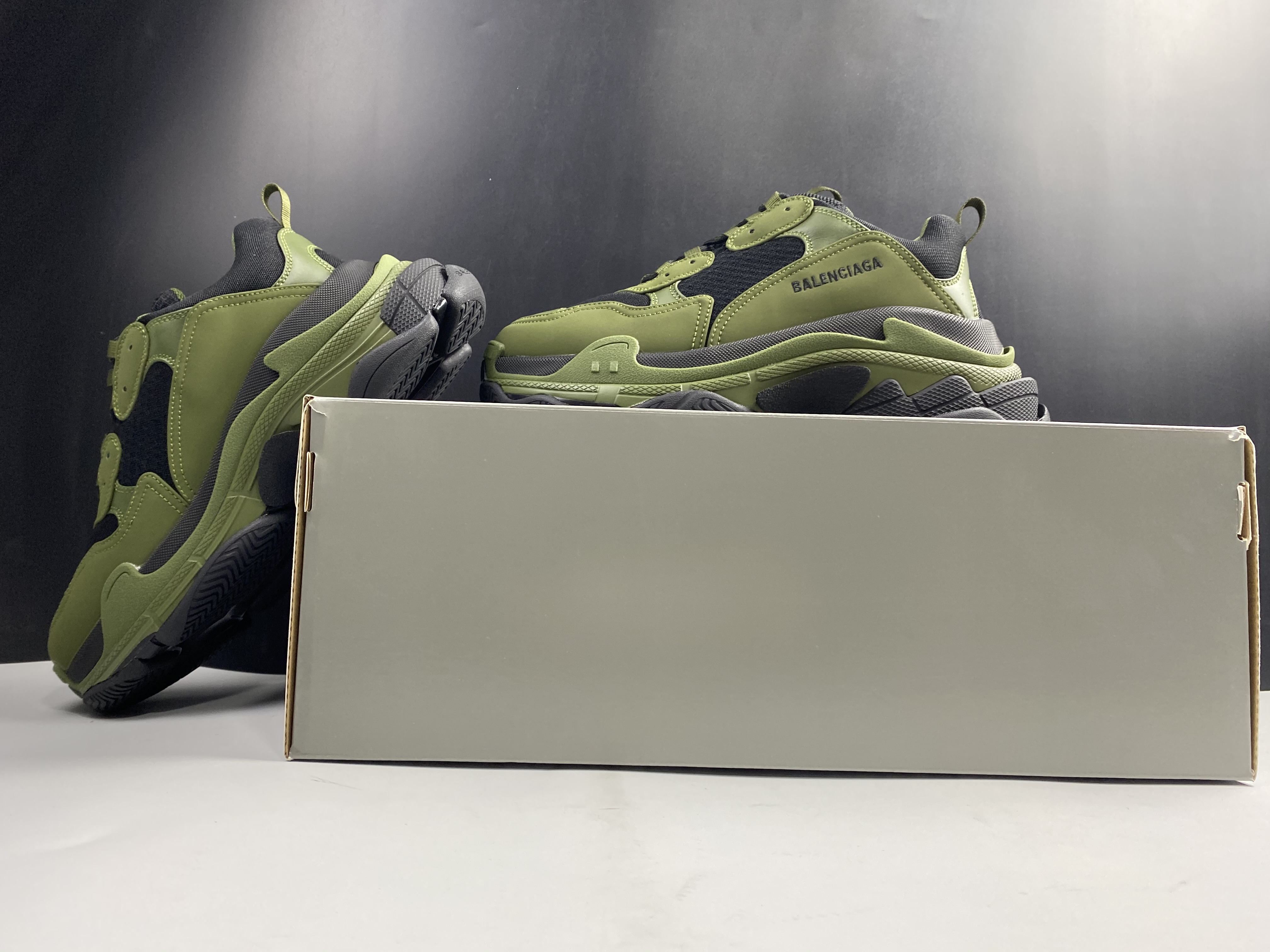 Blncig Triple S Open Sneaker Army Green 536737 W2FW1 1978