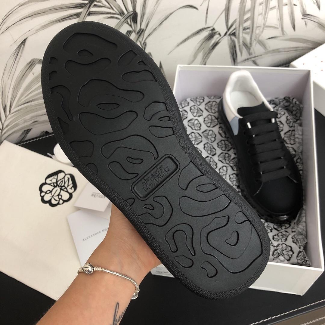 Alxndr McQN Oversized Clear Sole Lust Full Black