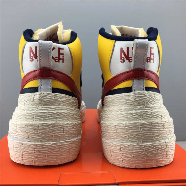 Nike Blazer Mid sacai Snow Beach BV0072-700