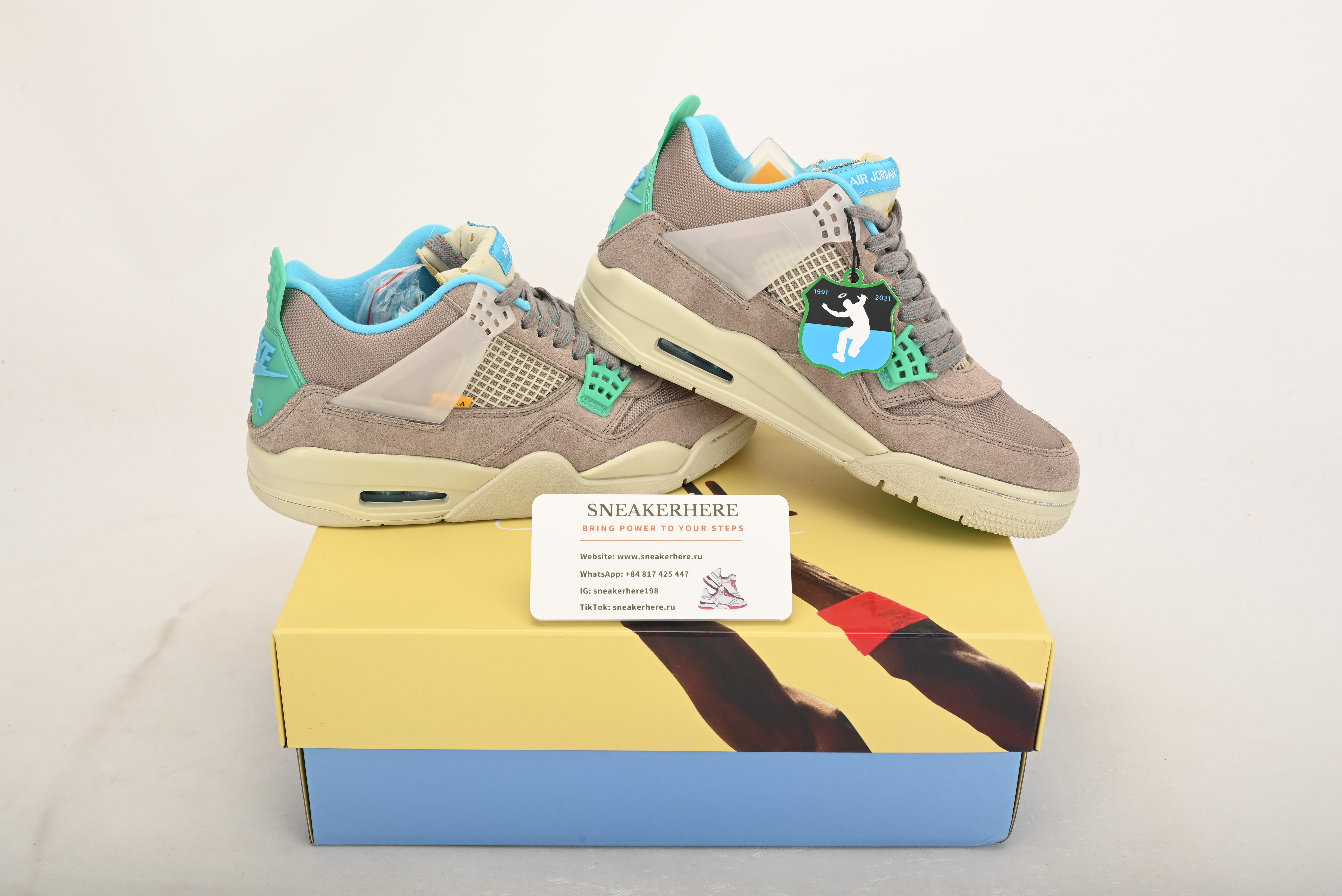 Air Jordan 4 Retro SP 30th Anniversary Union Taupe Haze DJ5718-242