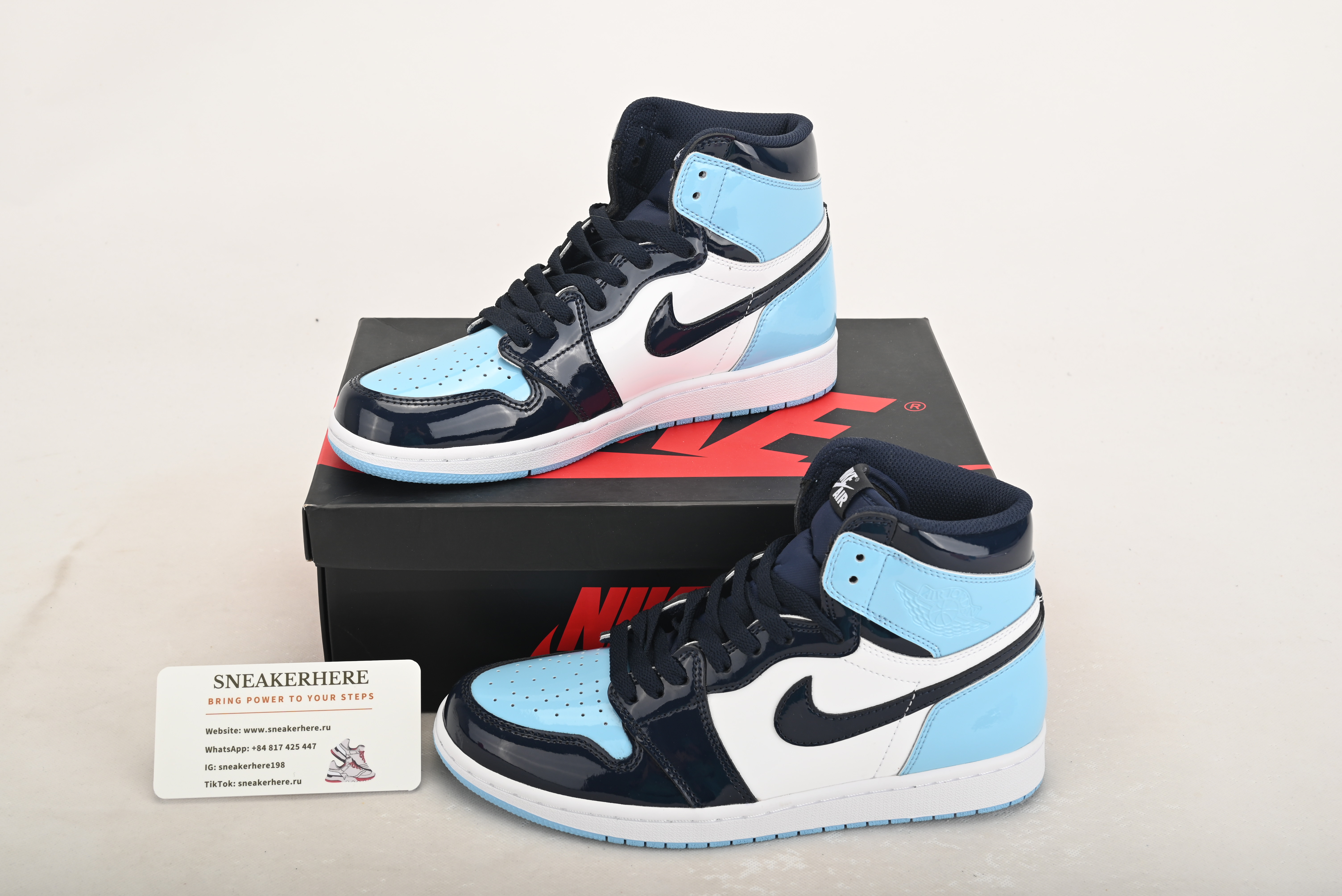 Air Jordan 1 Retro High UNC Patent CD0461-401