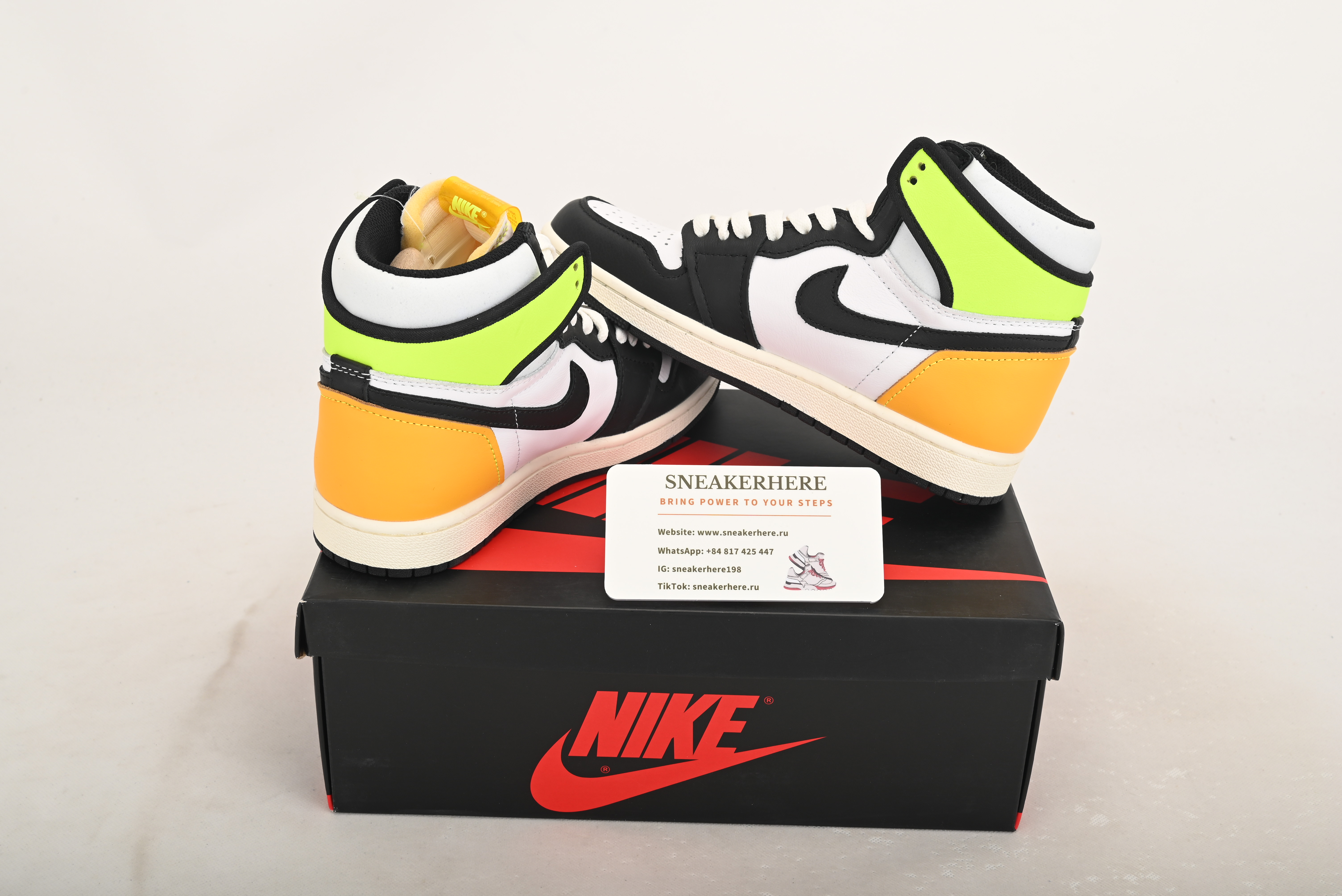 Air Jordan 1 Retro High White Black Volt University Gold 555088-118