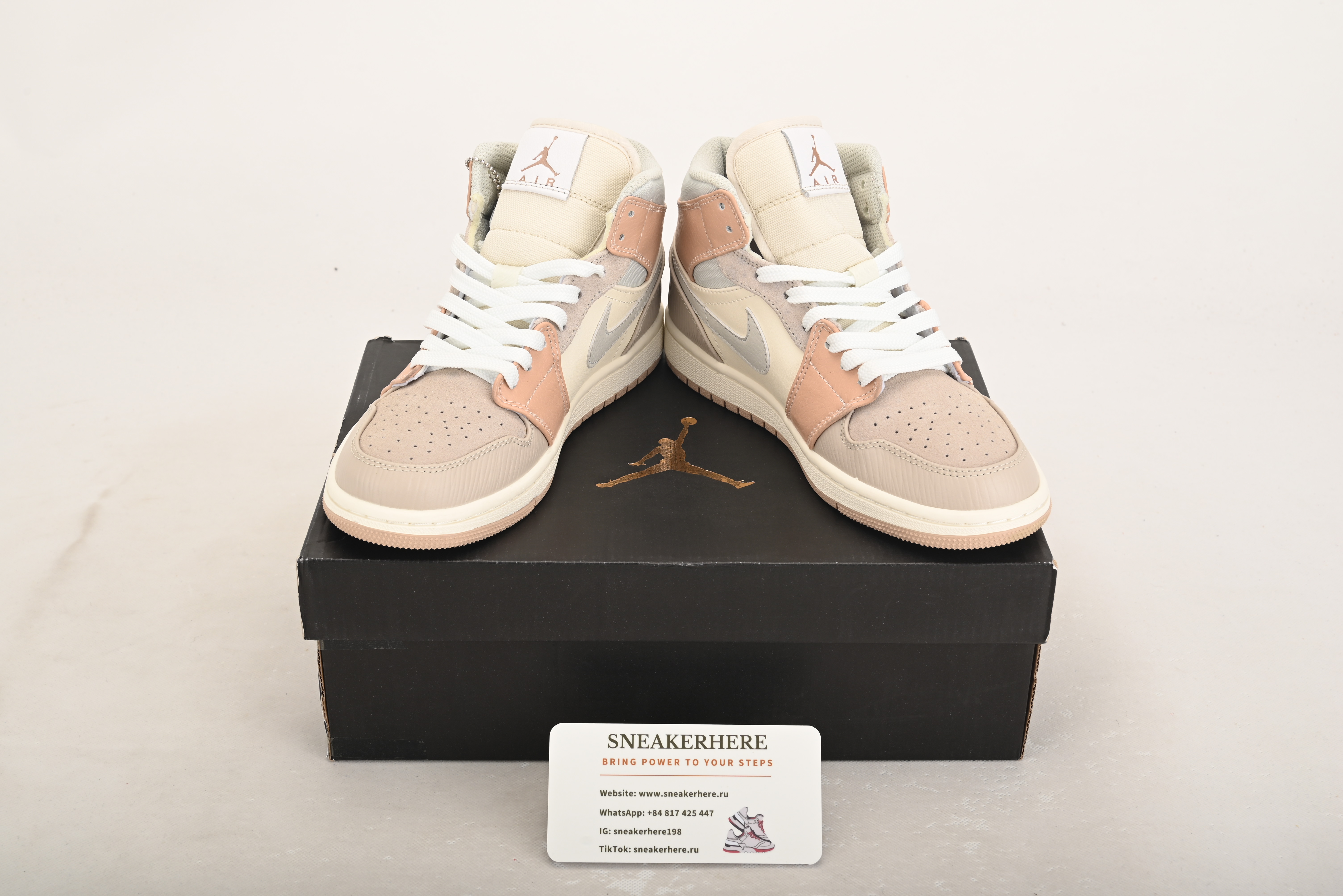 Air Jordan 1 Mid Milan CV3044-100