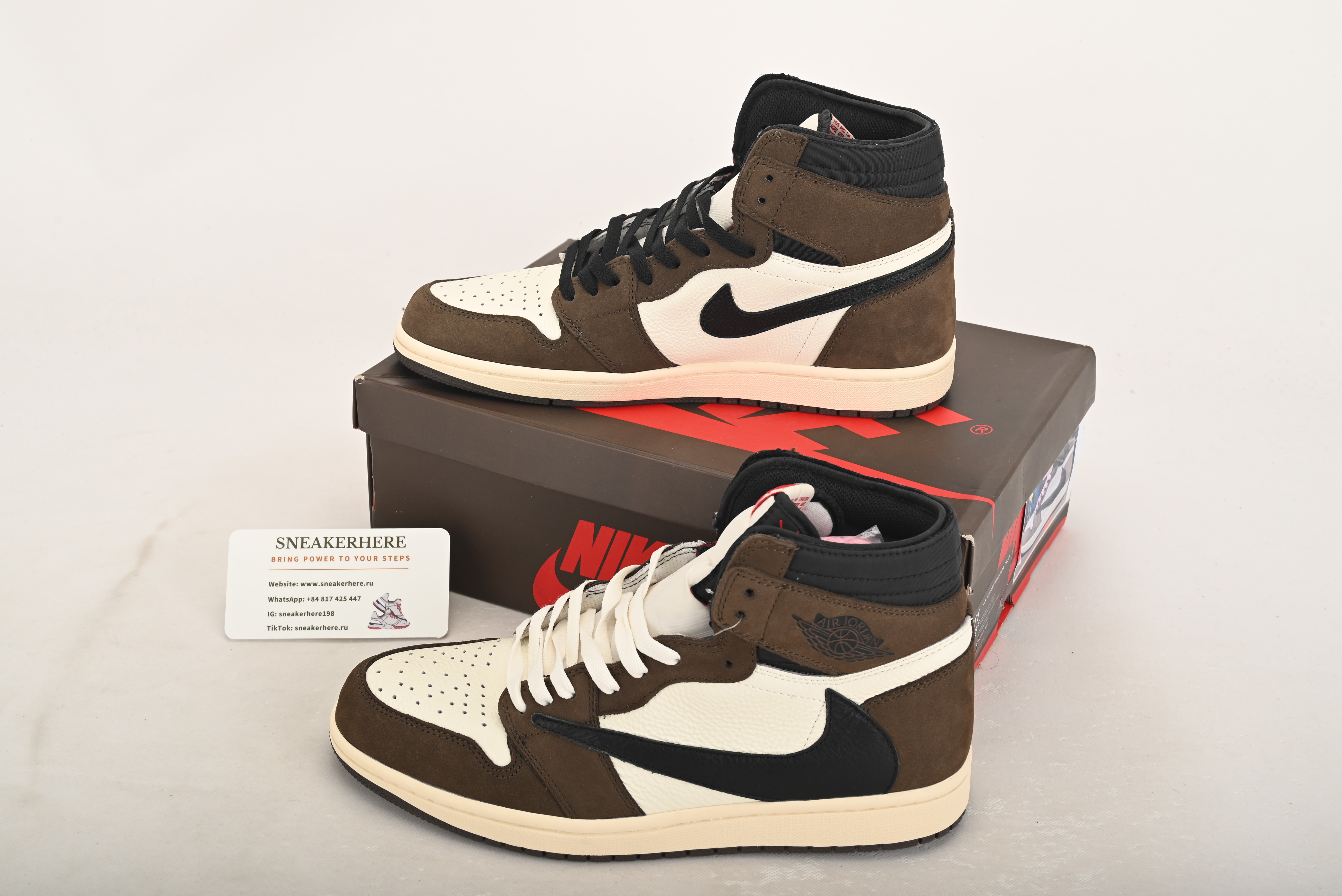 Air Jordan 1 Retro High Travis Scott CD4487-100