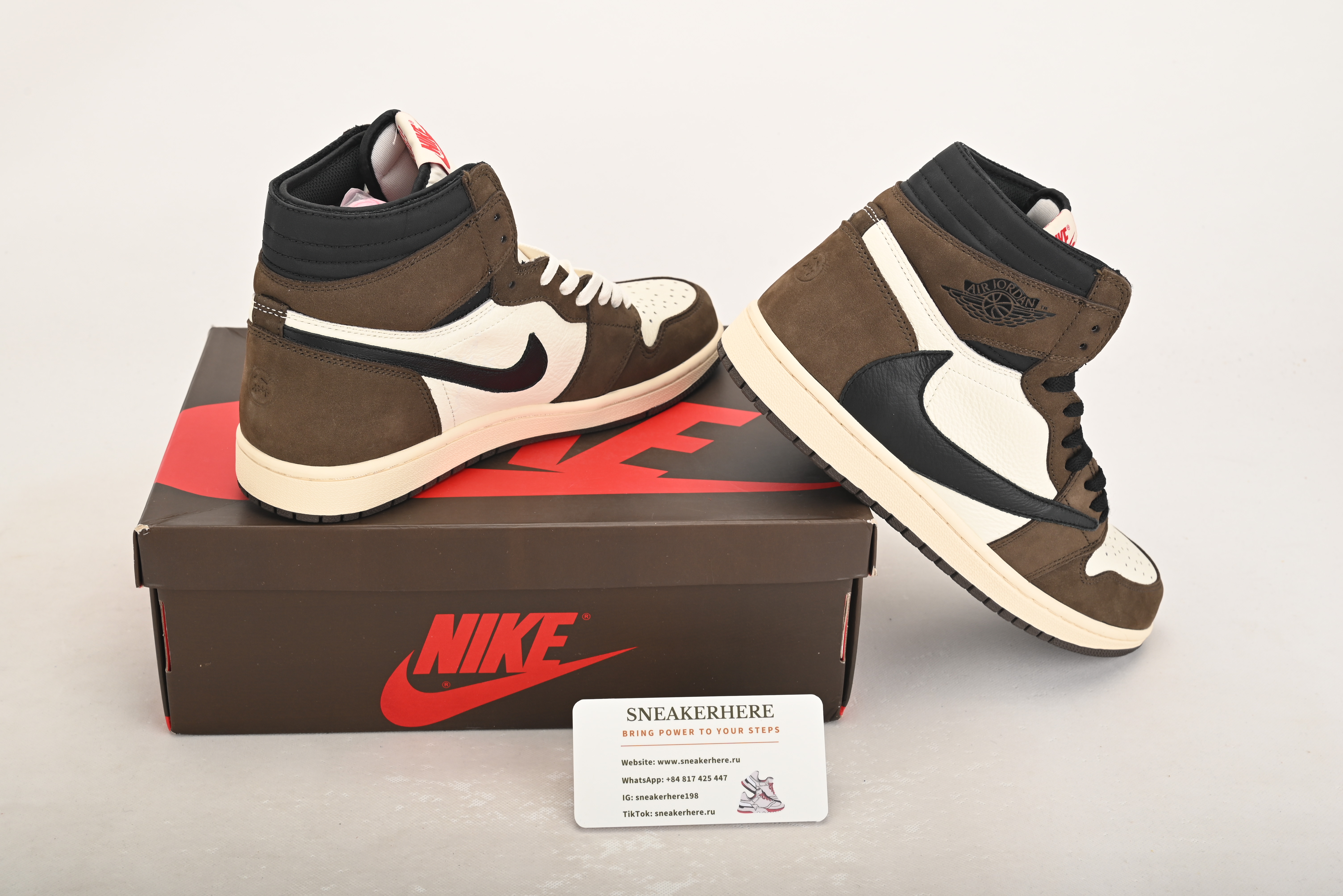 Air Jordan 1 Retro High Travis Scott CD4487-100