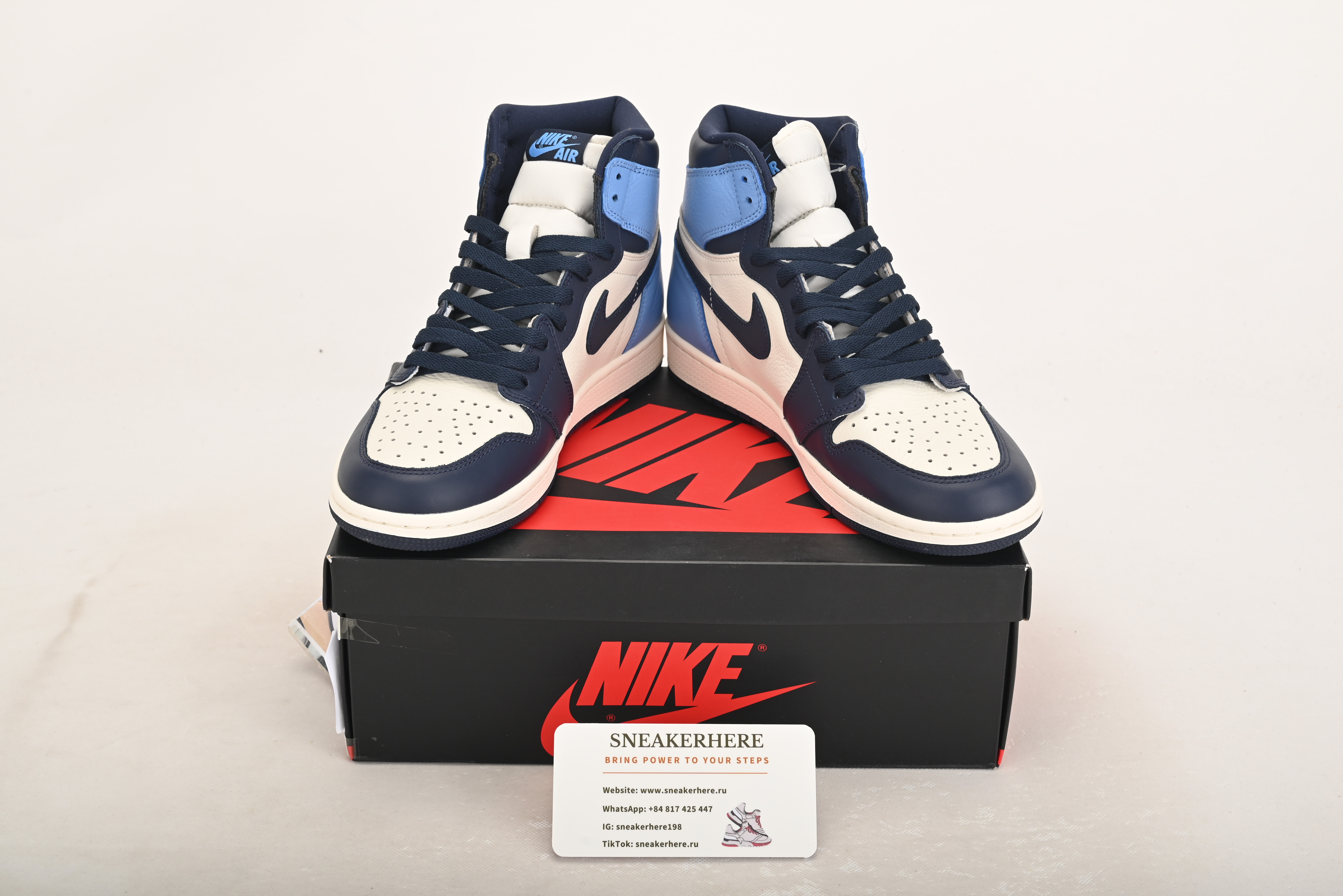Air Jordan 1 Retro High Obsidian UNC 555088-140