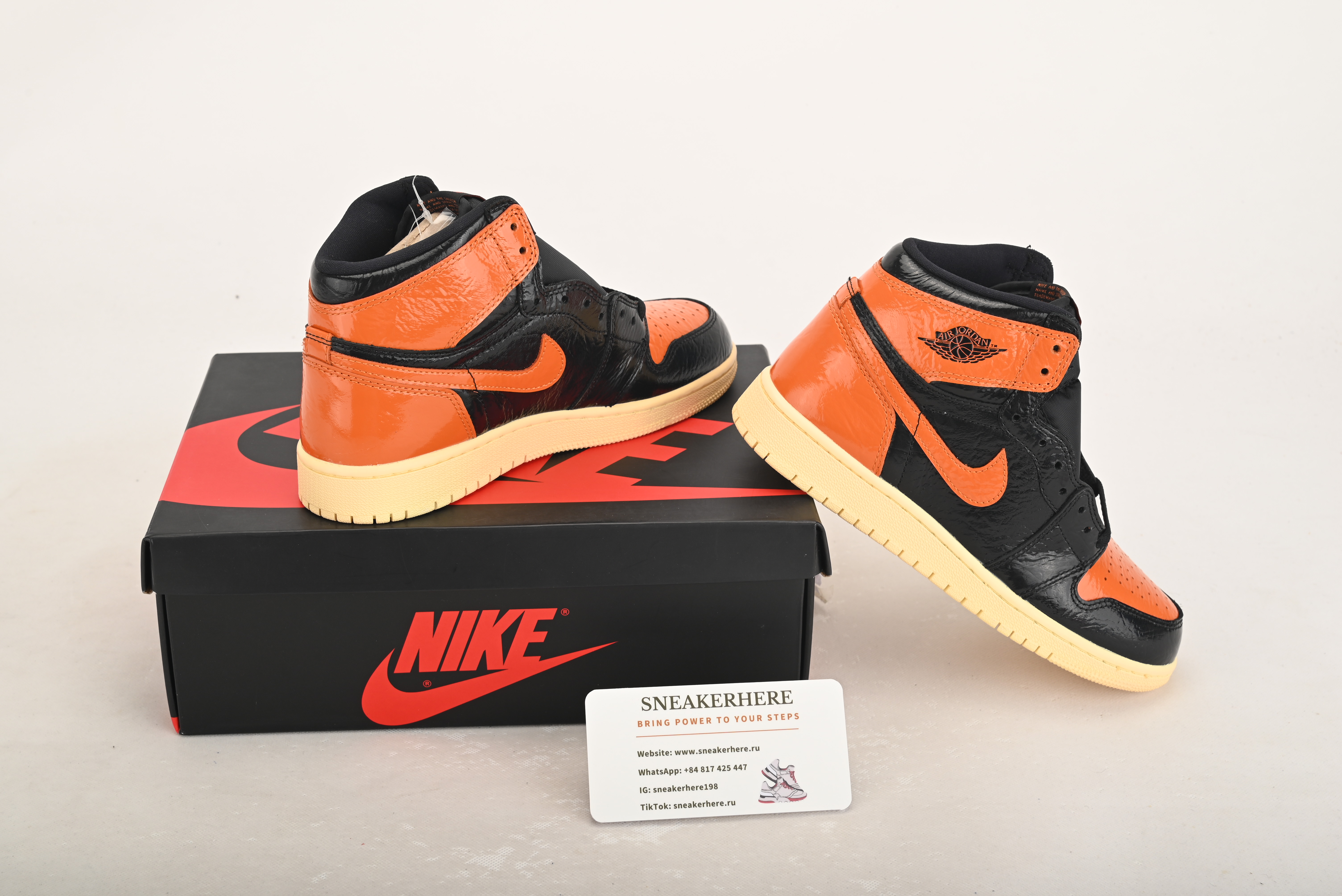 Air Jordan 1 Retro High Shattered Backboard 3.0 555088-028