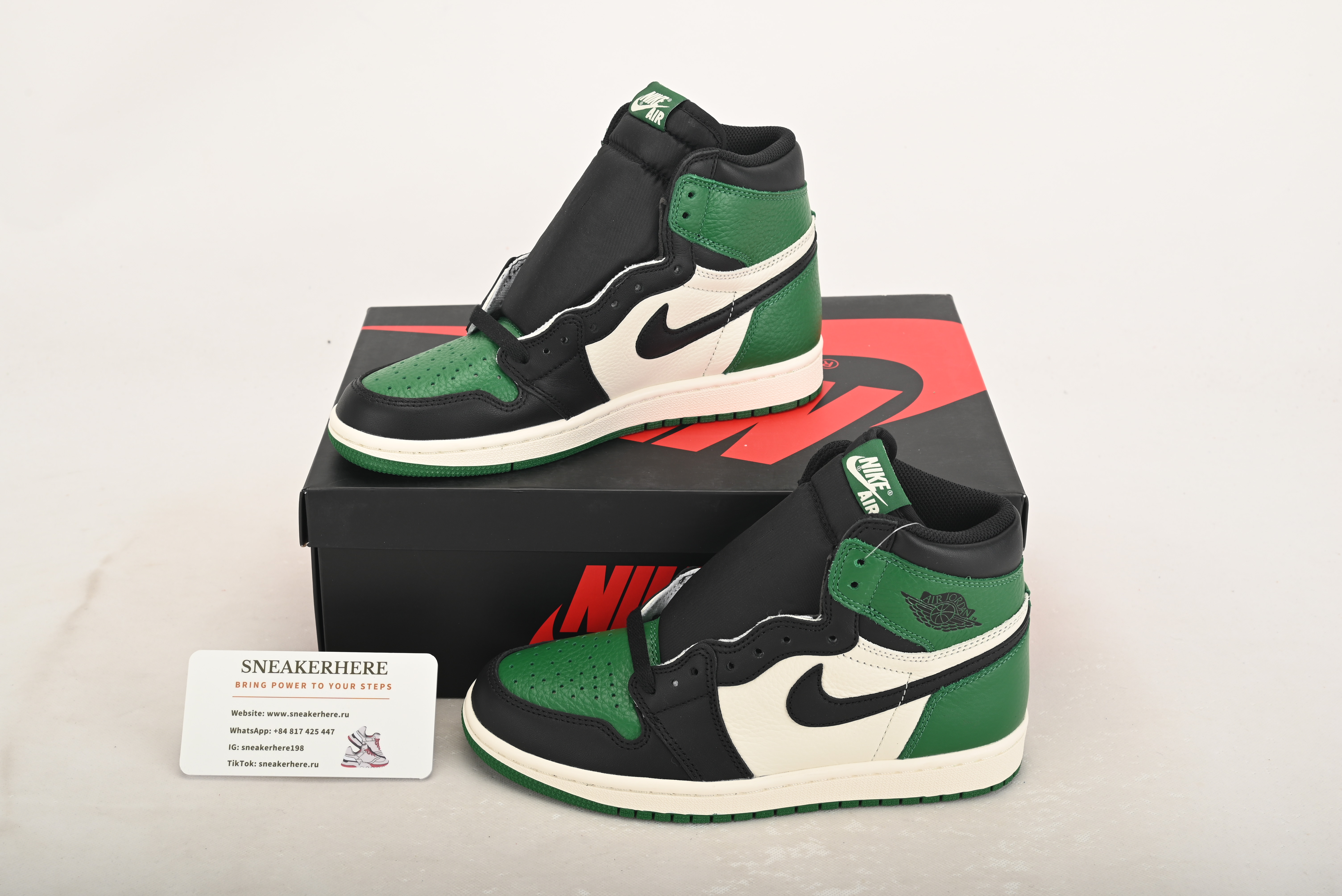 Air Jordan 1 Retro High Pine Green 555088-302