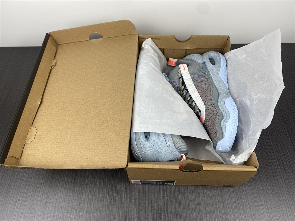 Nike Cosmic Unity Space Hippie DD2737-002