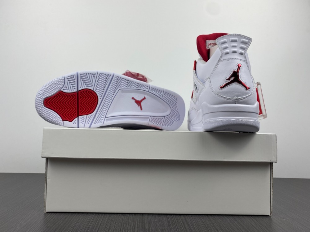 Air Jordan 4 Retro Metallic Red CT8527-112