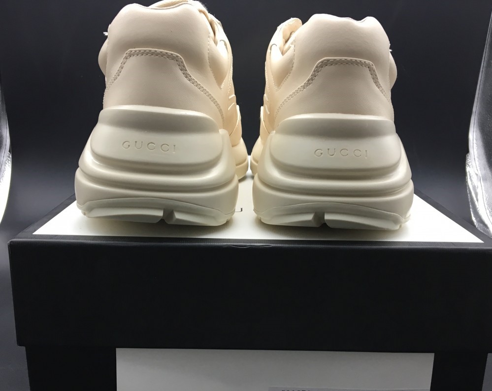 Guccii1 Rhyton Vintage Logo (W)_528892 DRW00 9522