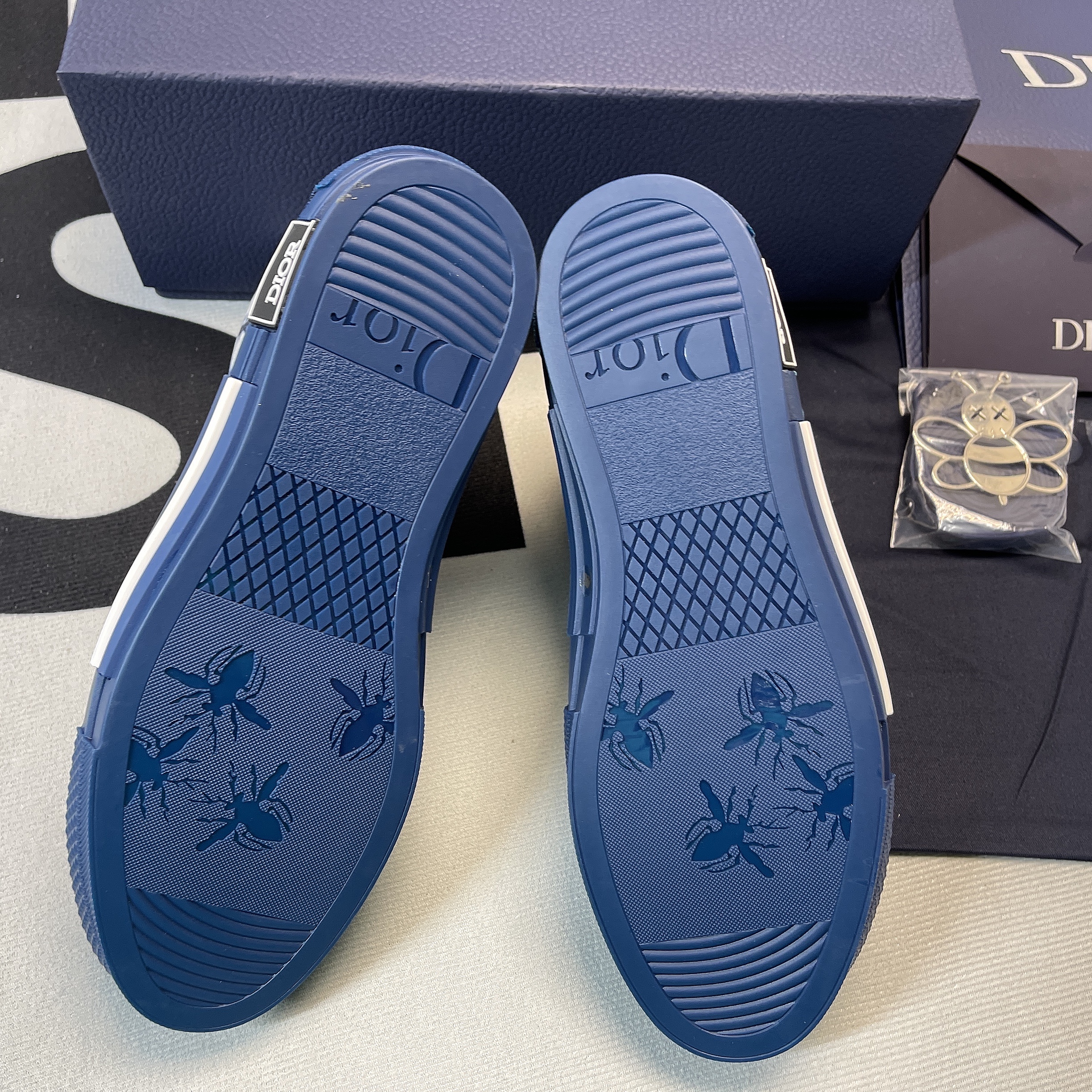 Dioorr B23 High Top Blue Oblique Transparency 3SH118YNT_H565