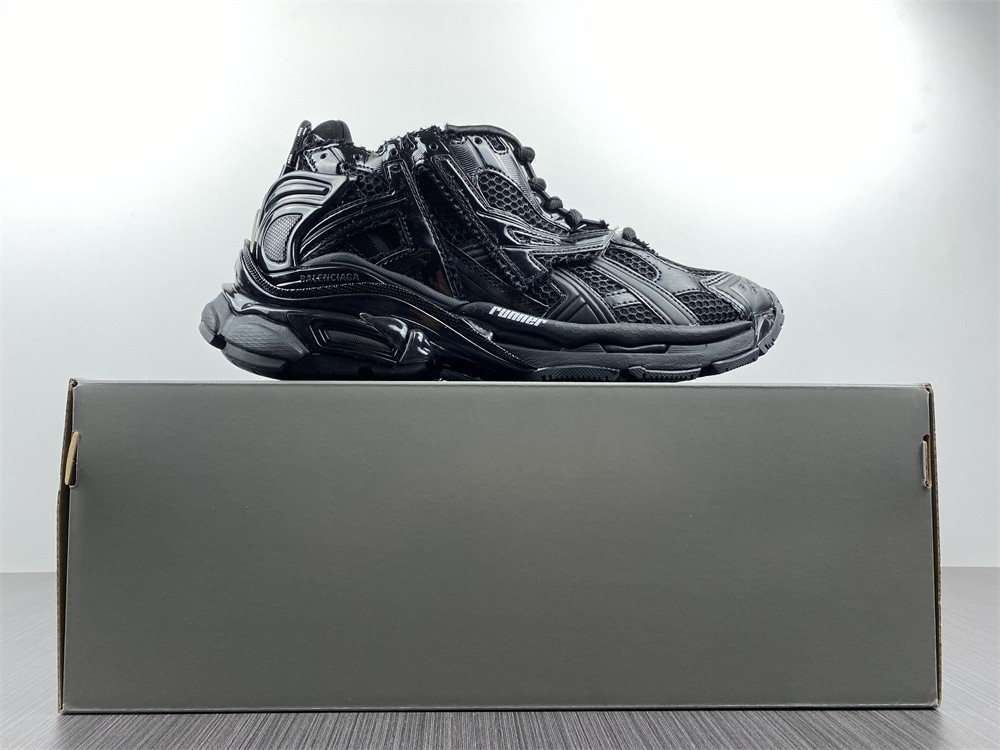 Blncig Runner Monocolor Kith Black 677403 W3RA9 1000