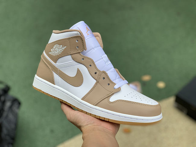 Air Jordan 1 Mid Tan Gum 554724-271
