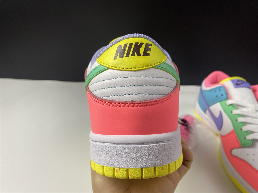 Nike Dunk Low SE Easter (W) DD1872-100