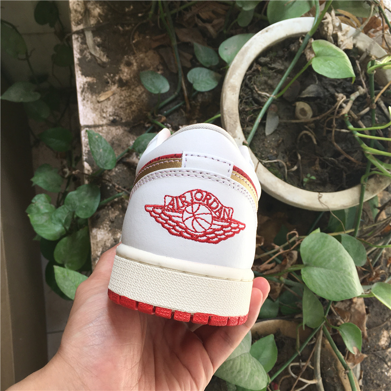 Air Jordan 1 Low Spades DJ5185-100