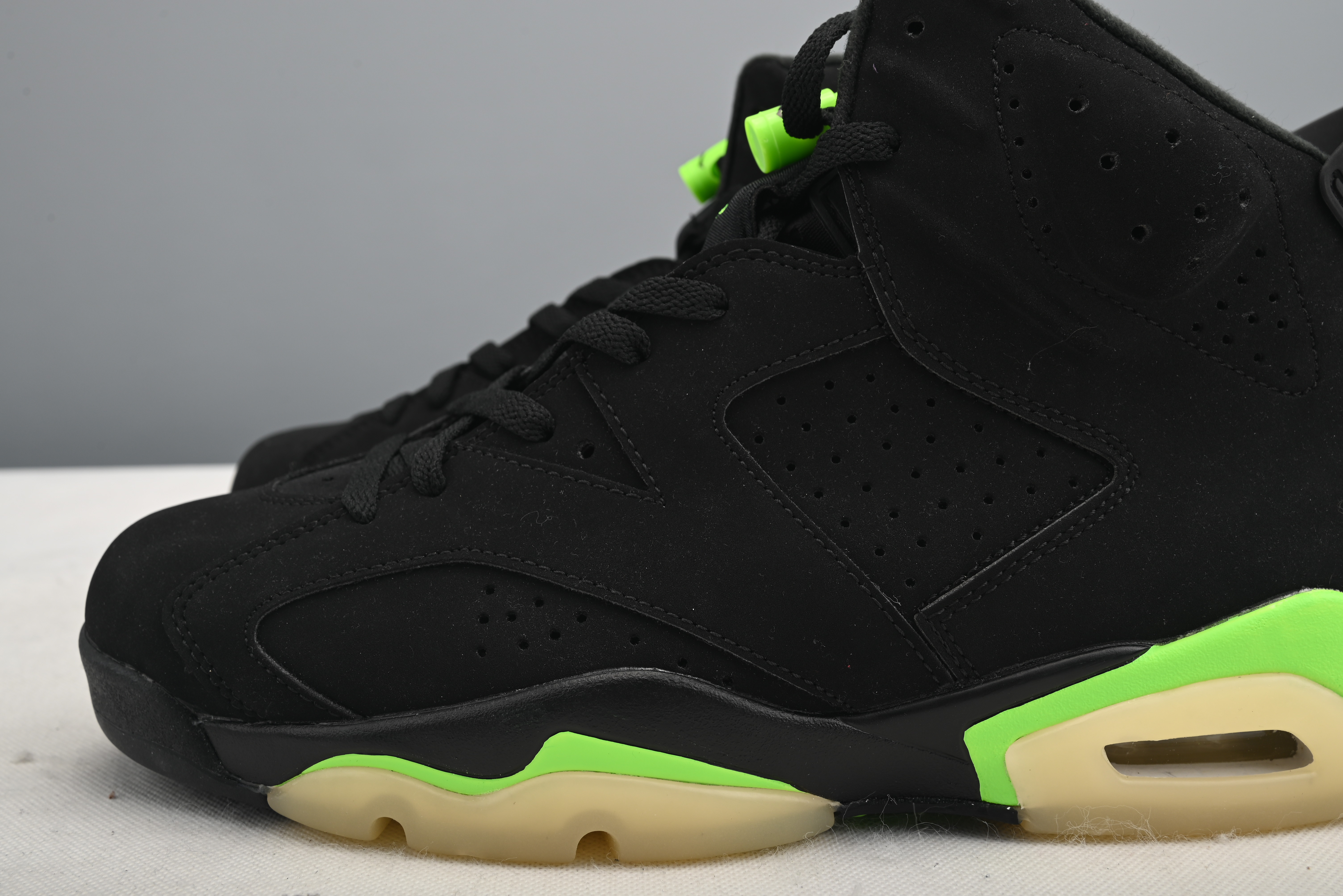 Jordan 6 Retro Electric Green 384665-003