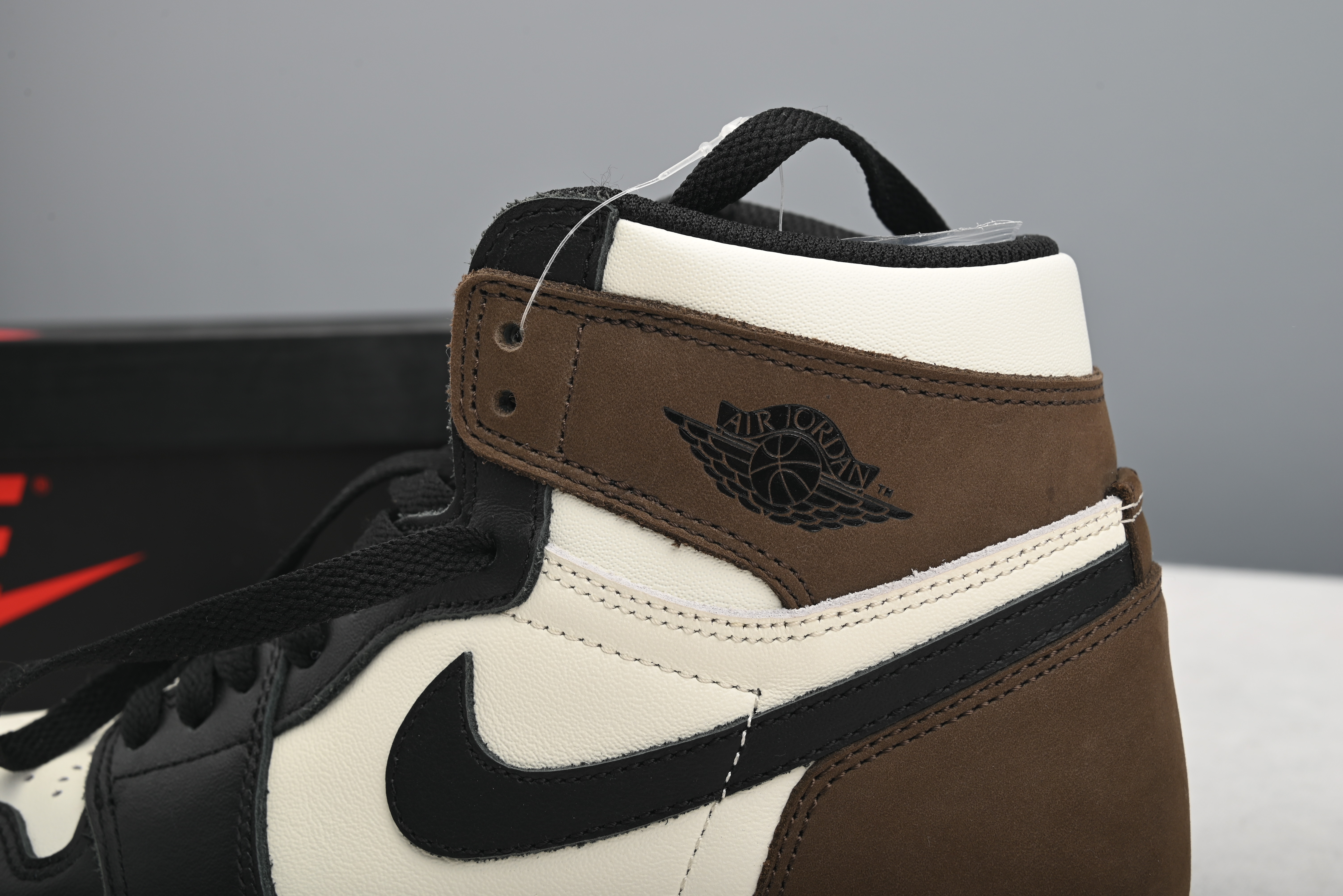 Jordan 1 Retro High Dark Mocha 575441-105