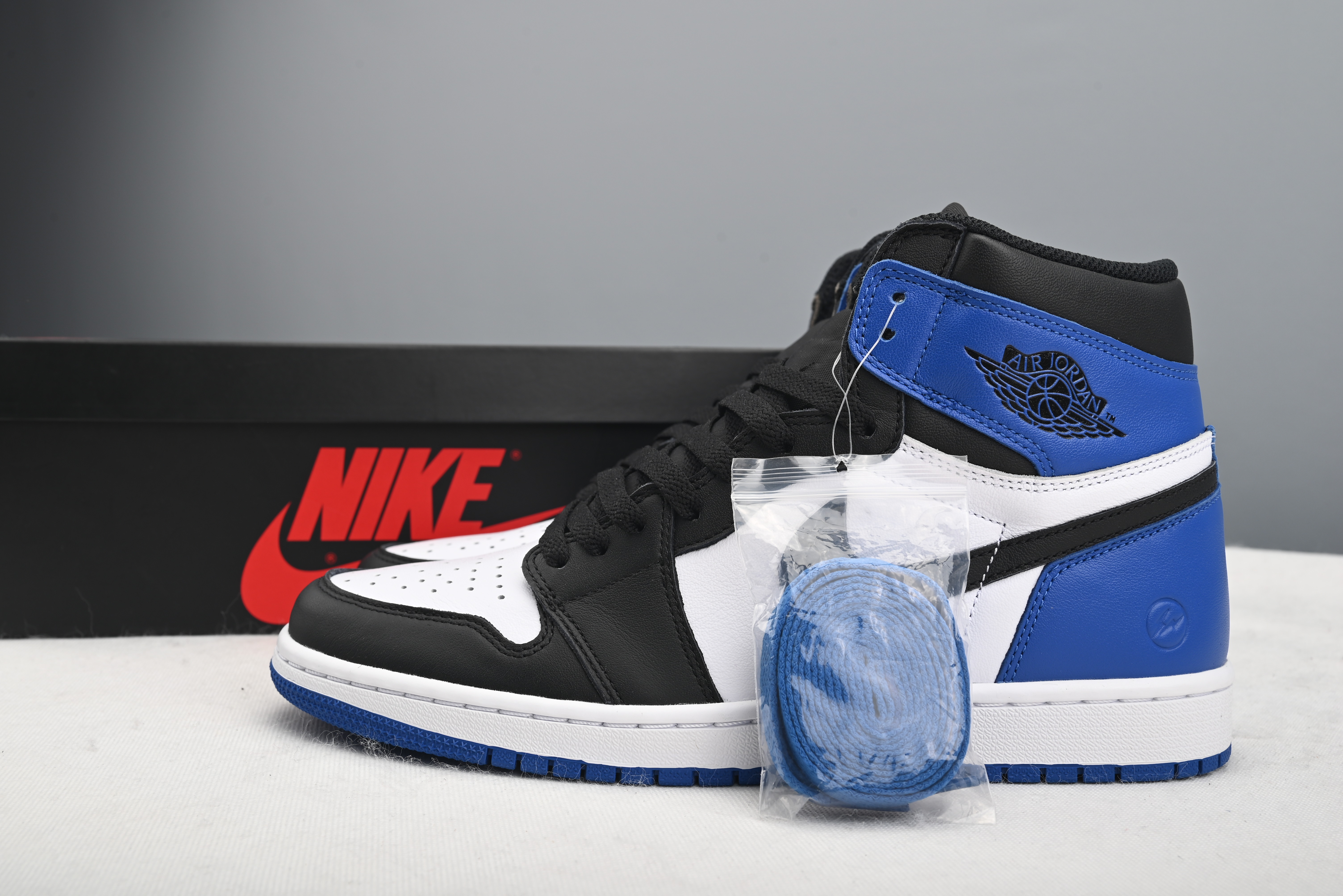 Jordan 1 Retro High Fragment 716371-040