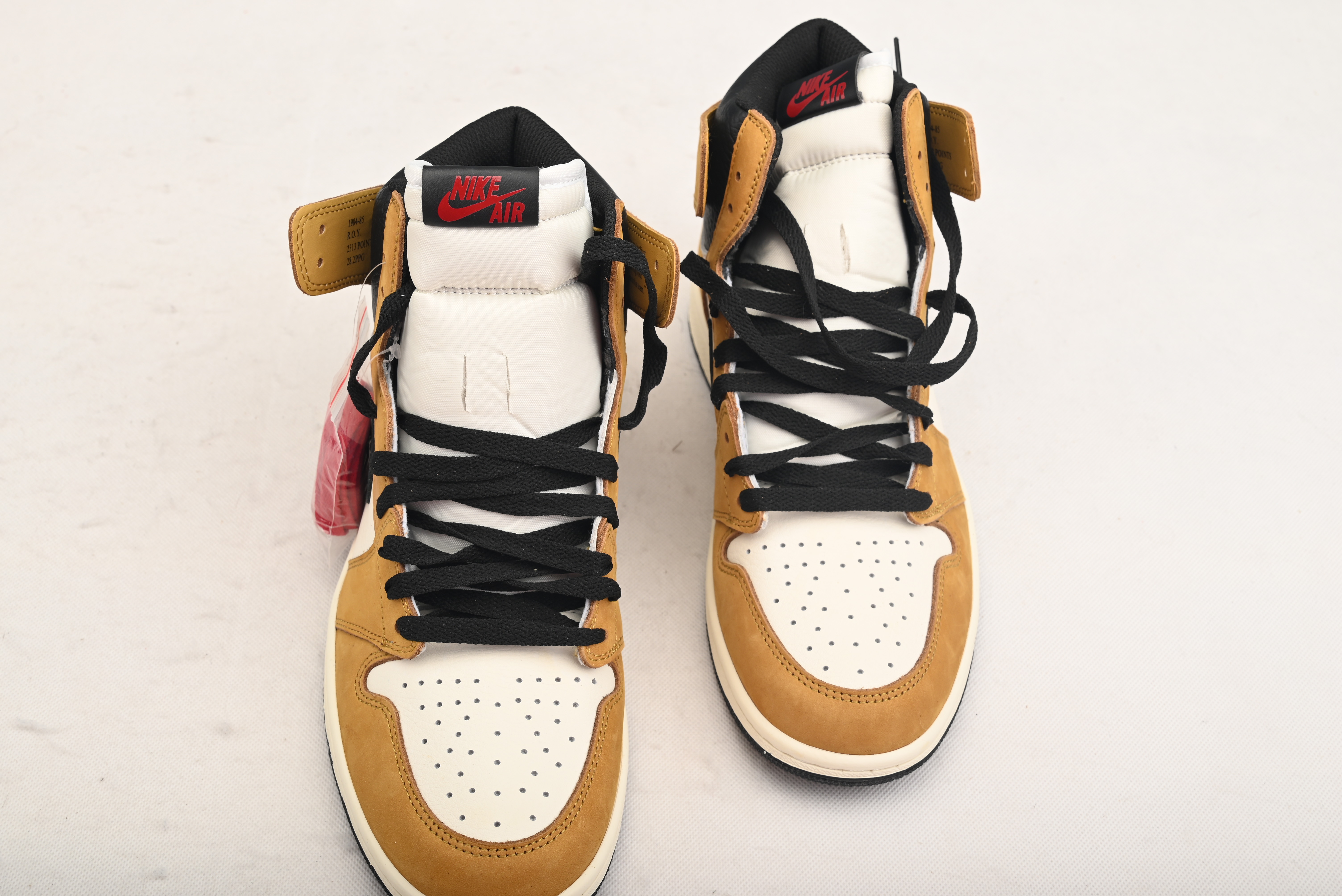 Jordan 1 Retro High Rookie of the Year 555088-700