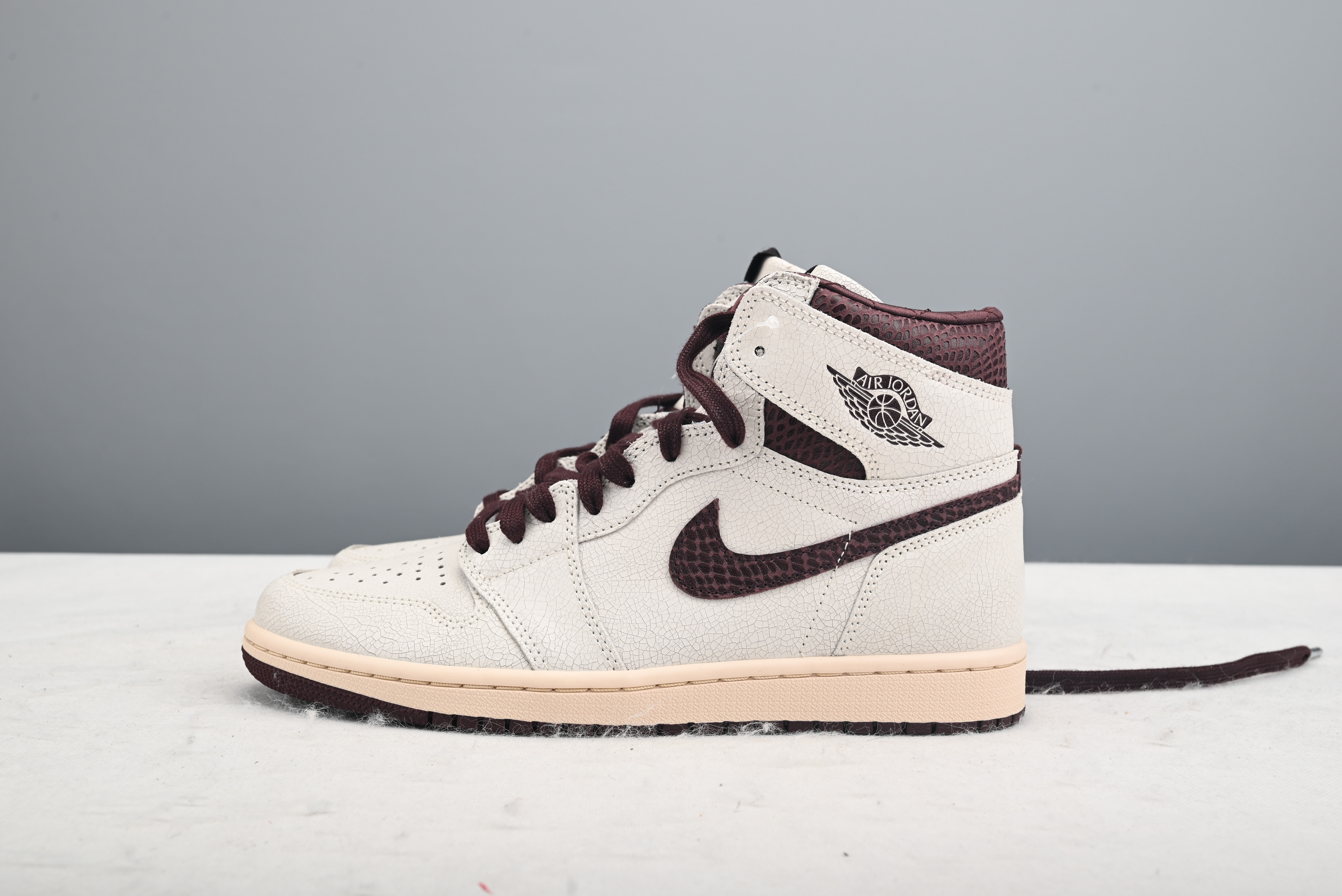 Jordan 1 Retro High OG A Ma Maniére DO7097-100