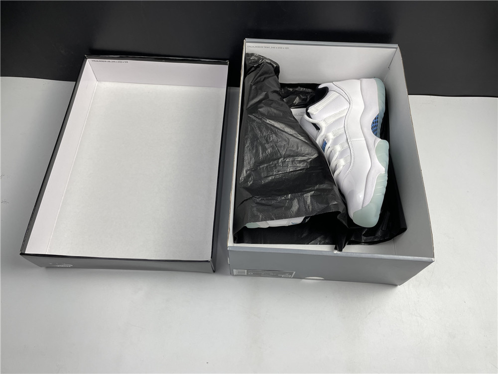 Air Jordan 11 Retro Low Legend Blue AV2187-117