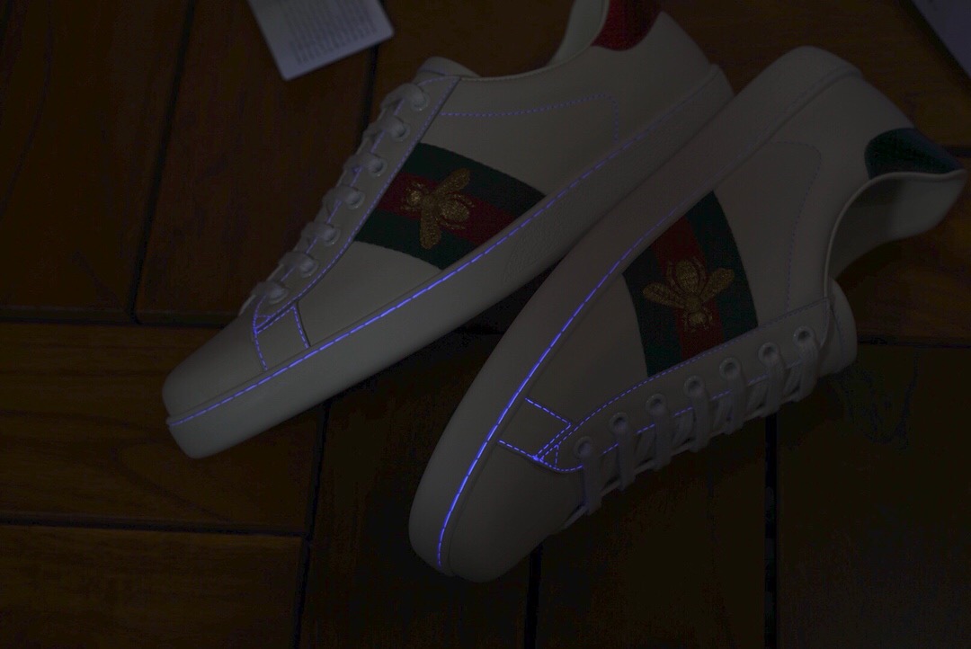 Guccii1 Ace Embroidered Bee 429446 02JP0 9064