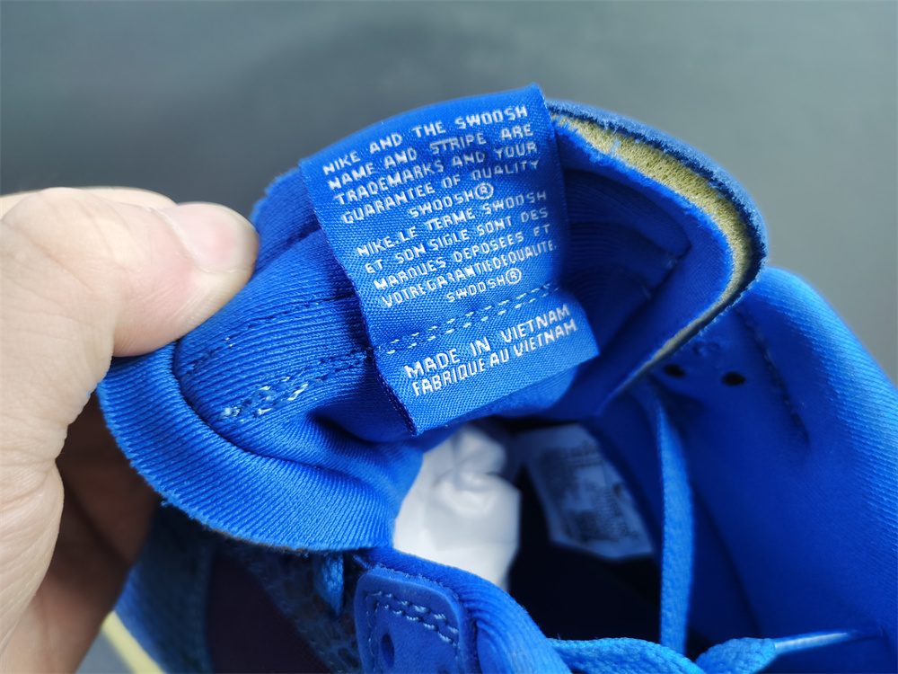 Nike Dunk Low Undefeated 5 On It Dunk vs. AF1 DH6508-400