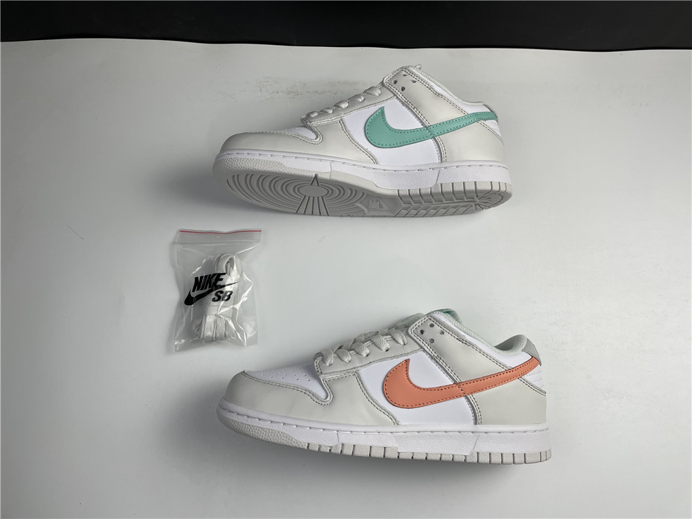 Nike Dunk Low Tropical Twist CW1590-101