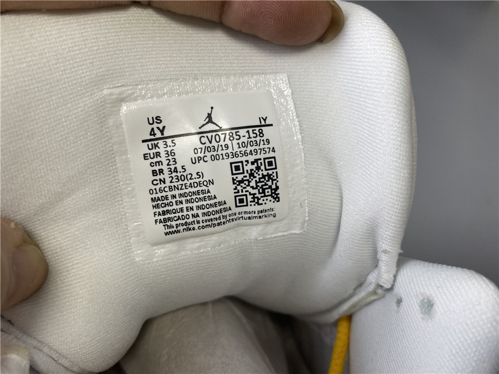 Air Jordan 13 “Playground” CV0785-158