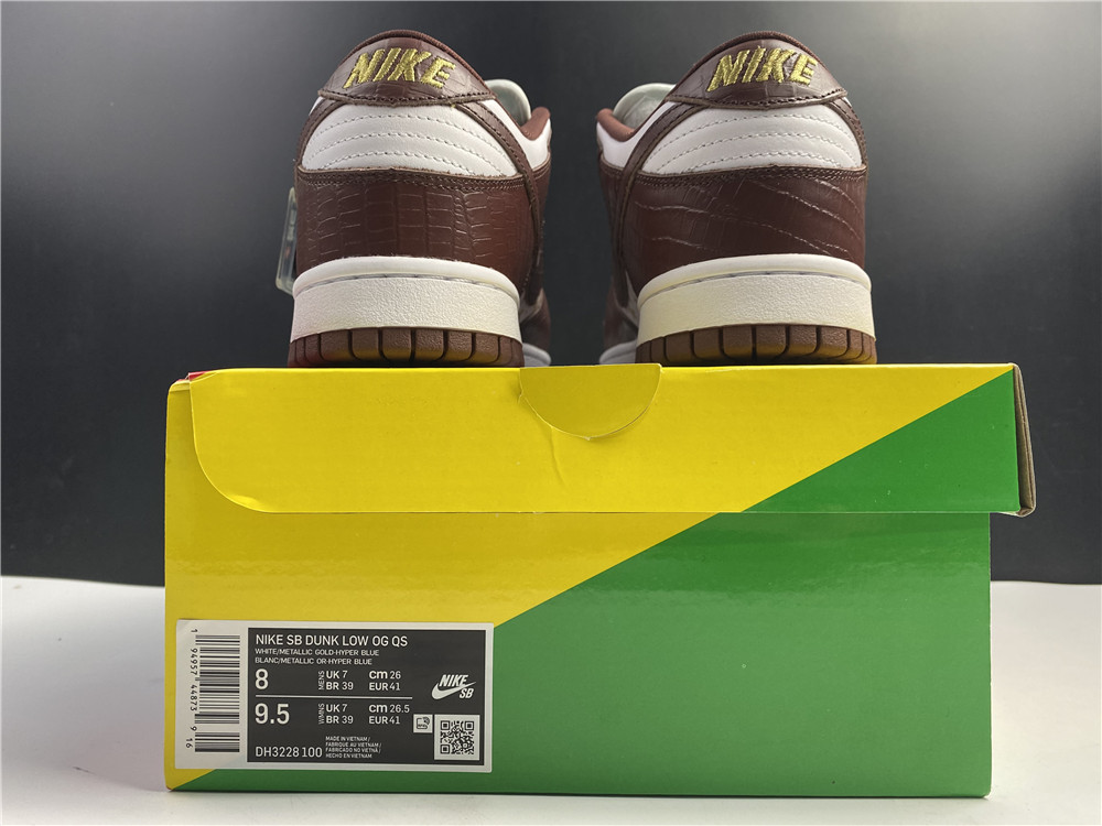 Nike SB Dunk Low Supreme Stars Barkroot Brown (2021) DH3228-103
