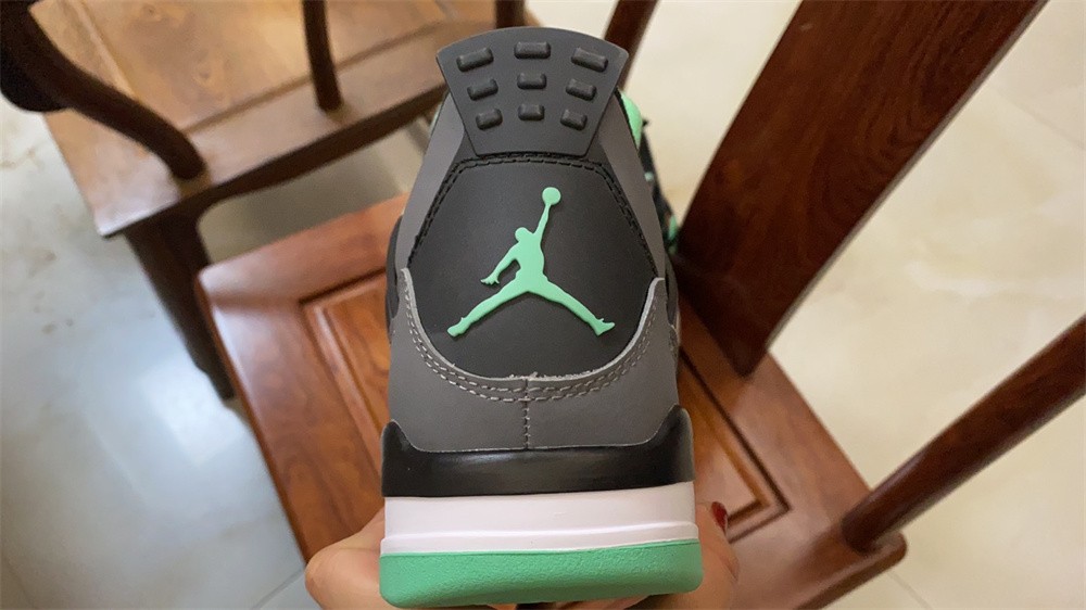 Jordan 4 Retro Green Glow 308497-033