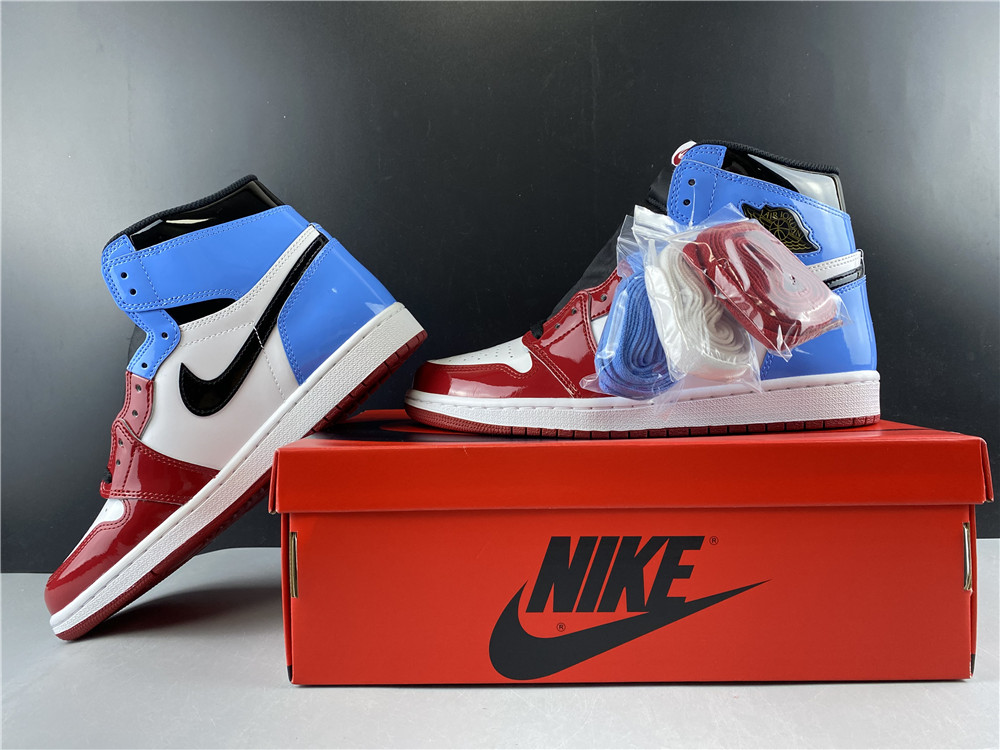 Jordan 1 Retro High Fearless UNC Chicago CK5666-100