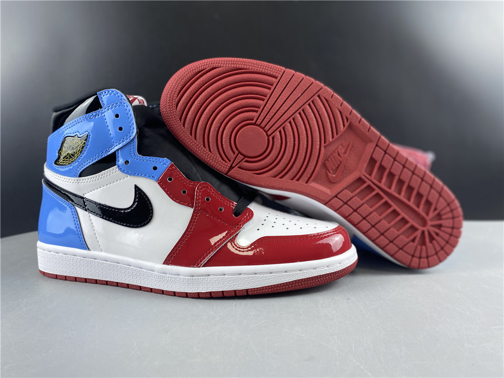 Jordan 1 Retro High Fearless UNC Chicago CK5666-100